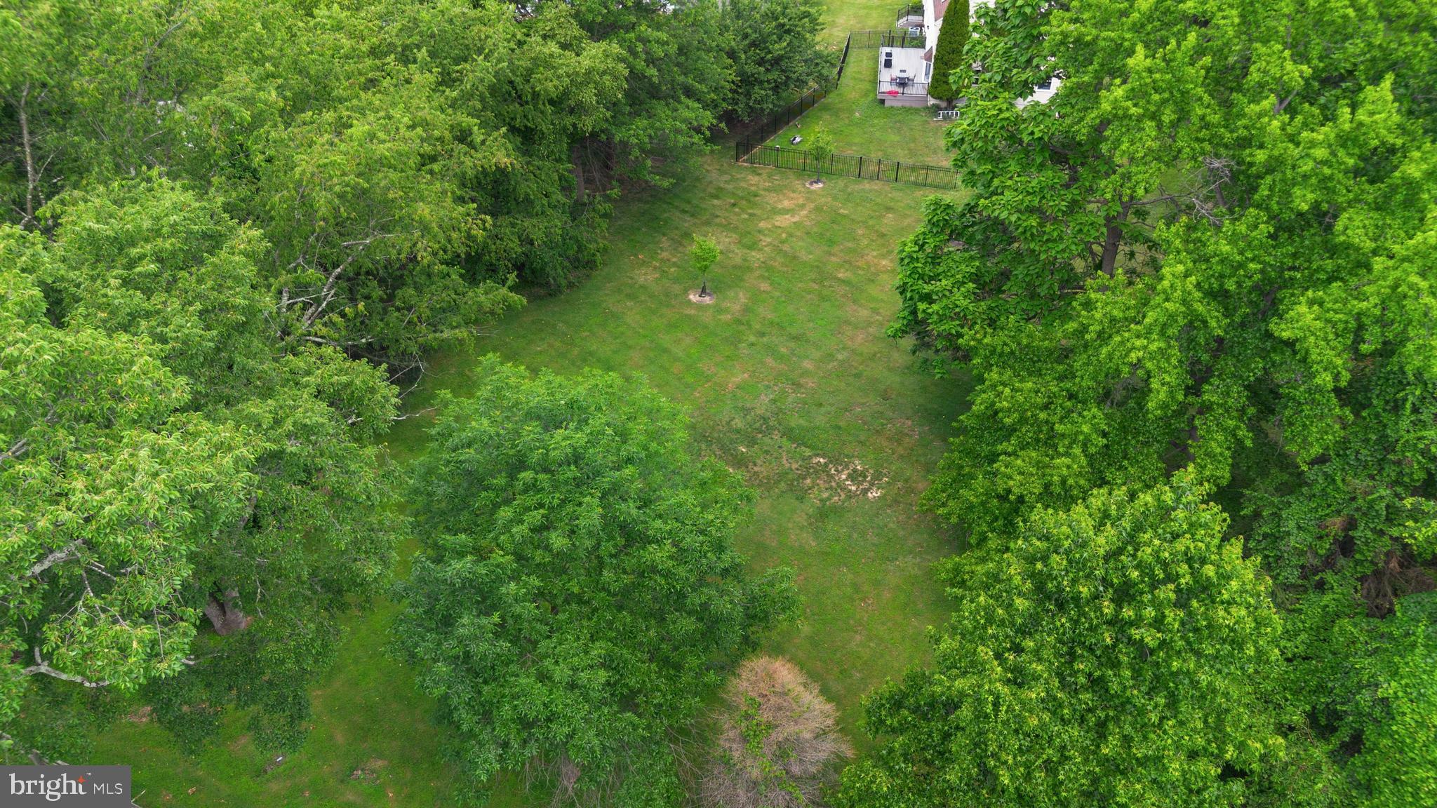 BUCK HILL ACRES - Residential