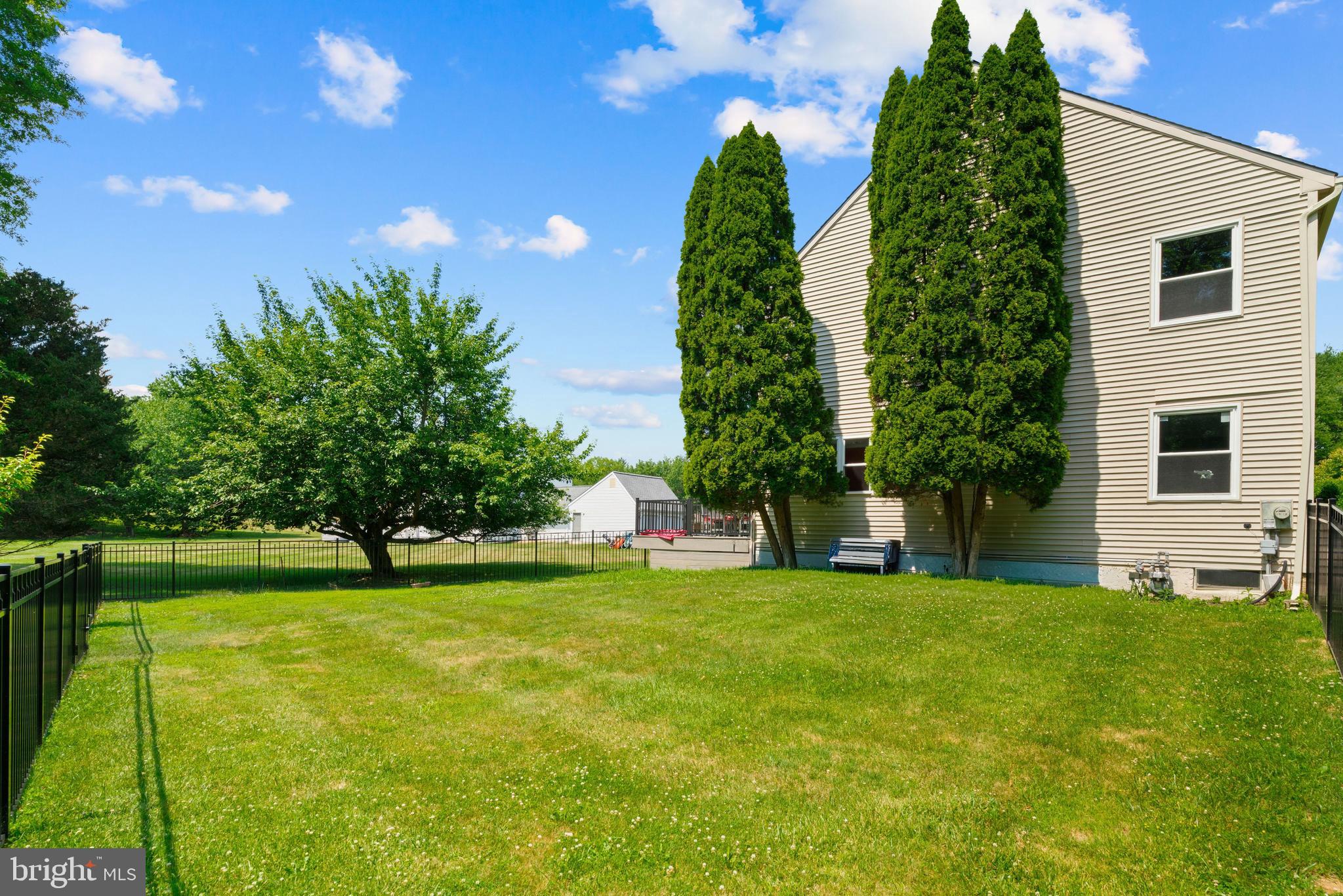 BUCK HILL ACRES - Residential