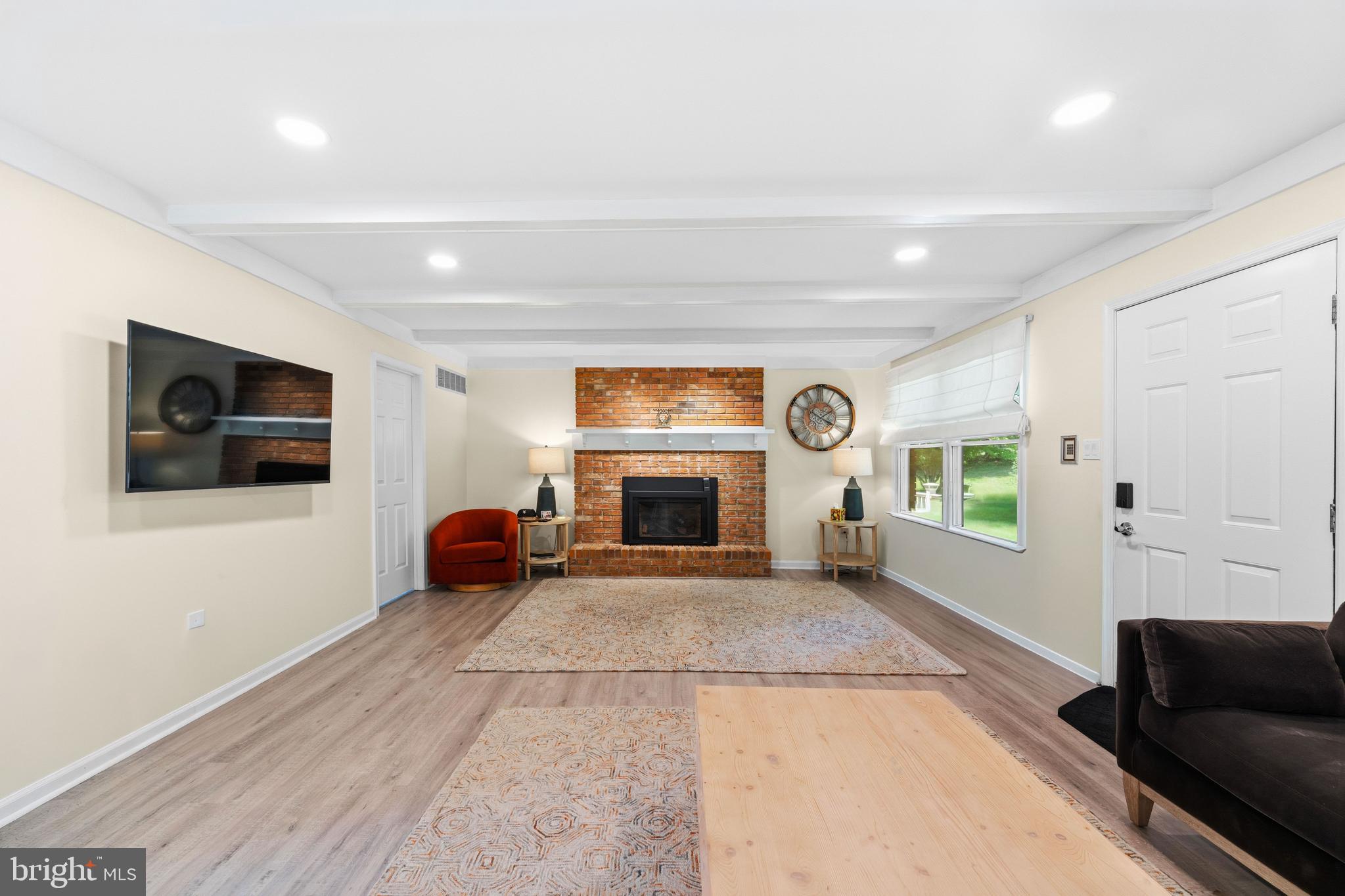 BUCK HILL ACRES - Residential