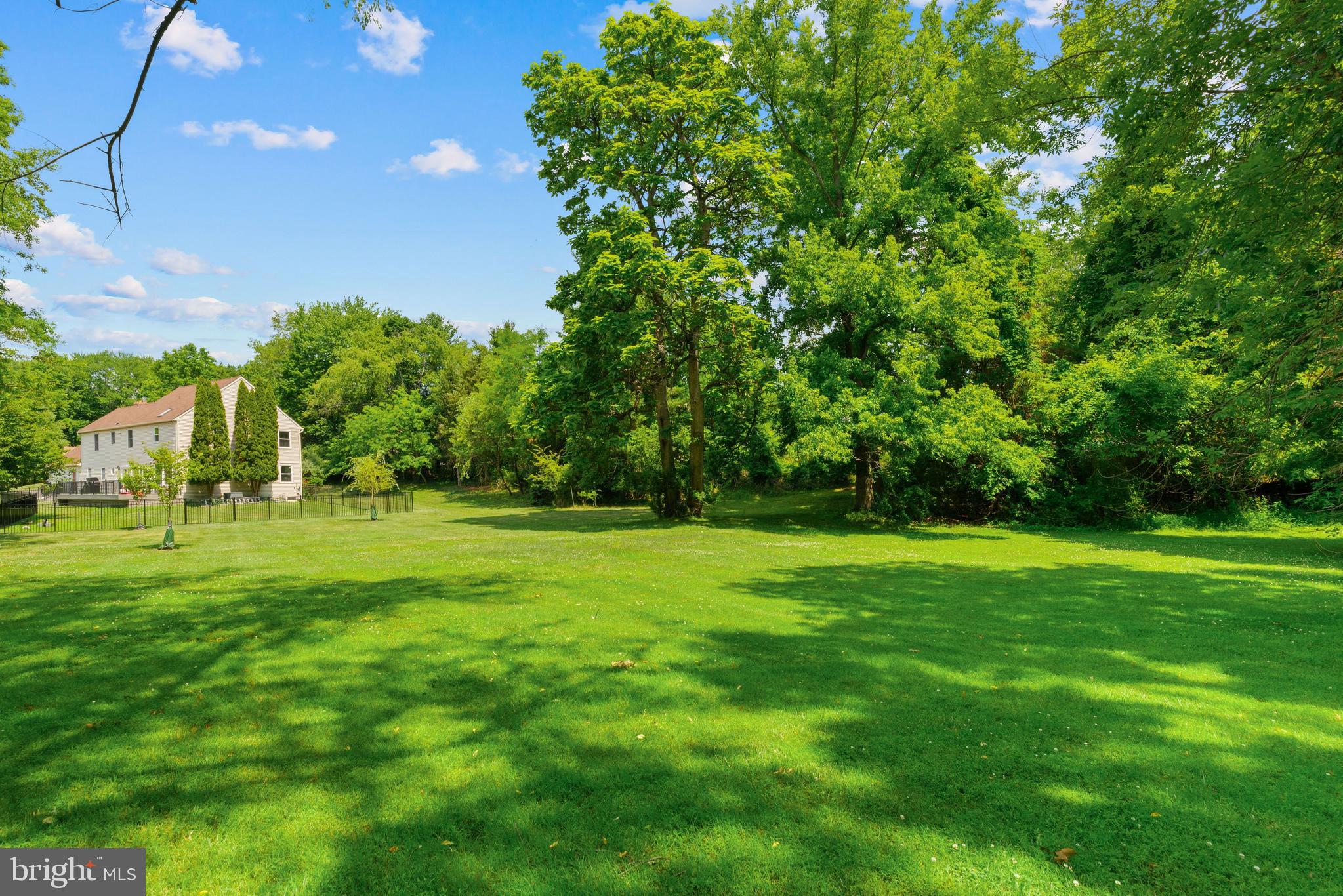 BUCK HILL ACRES - Residential