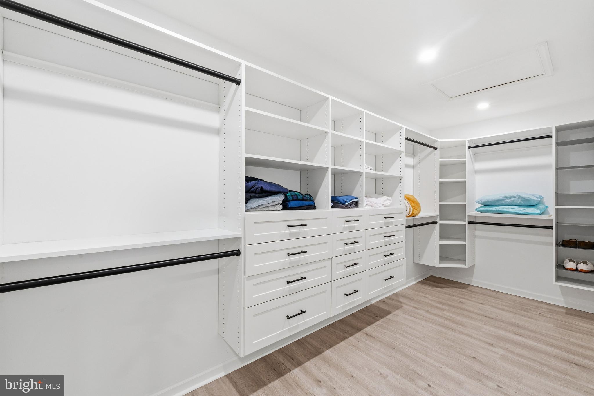 BUCK HILL ACRES - Residential