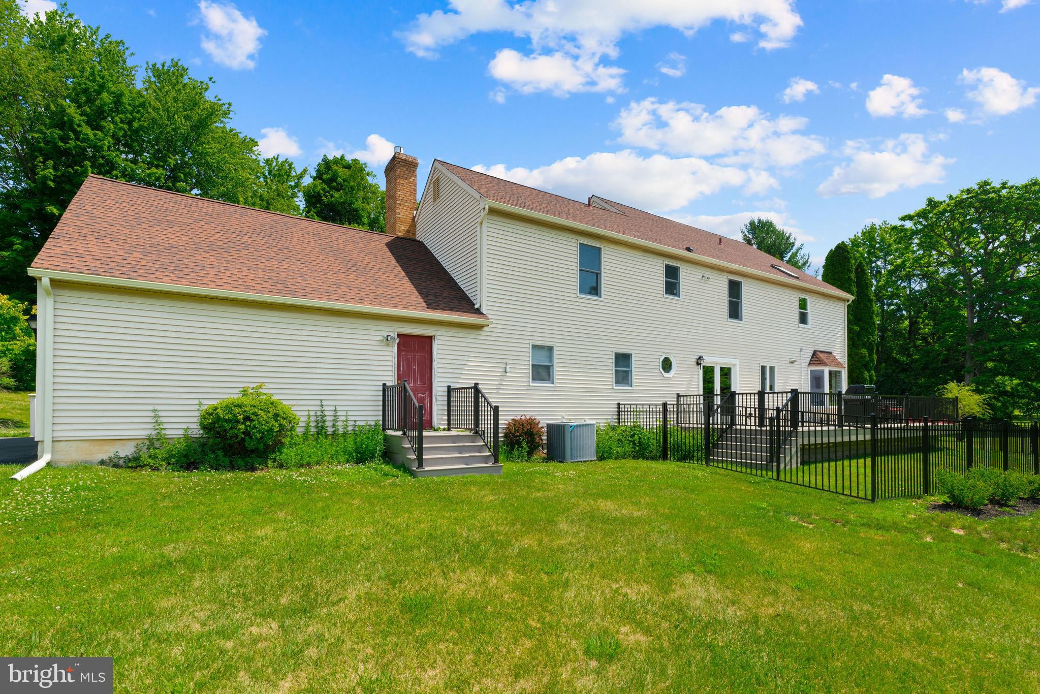 BUCK HILL ACRES - Residential