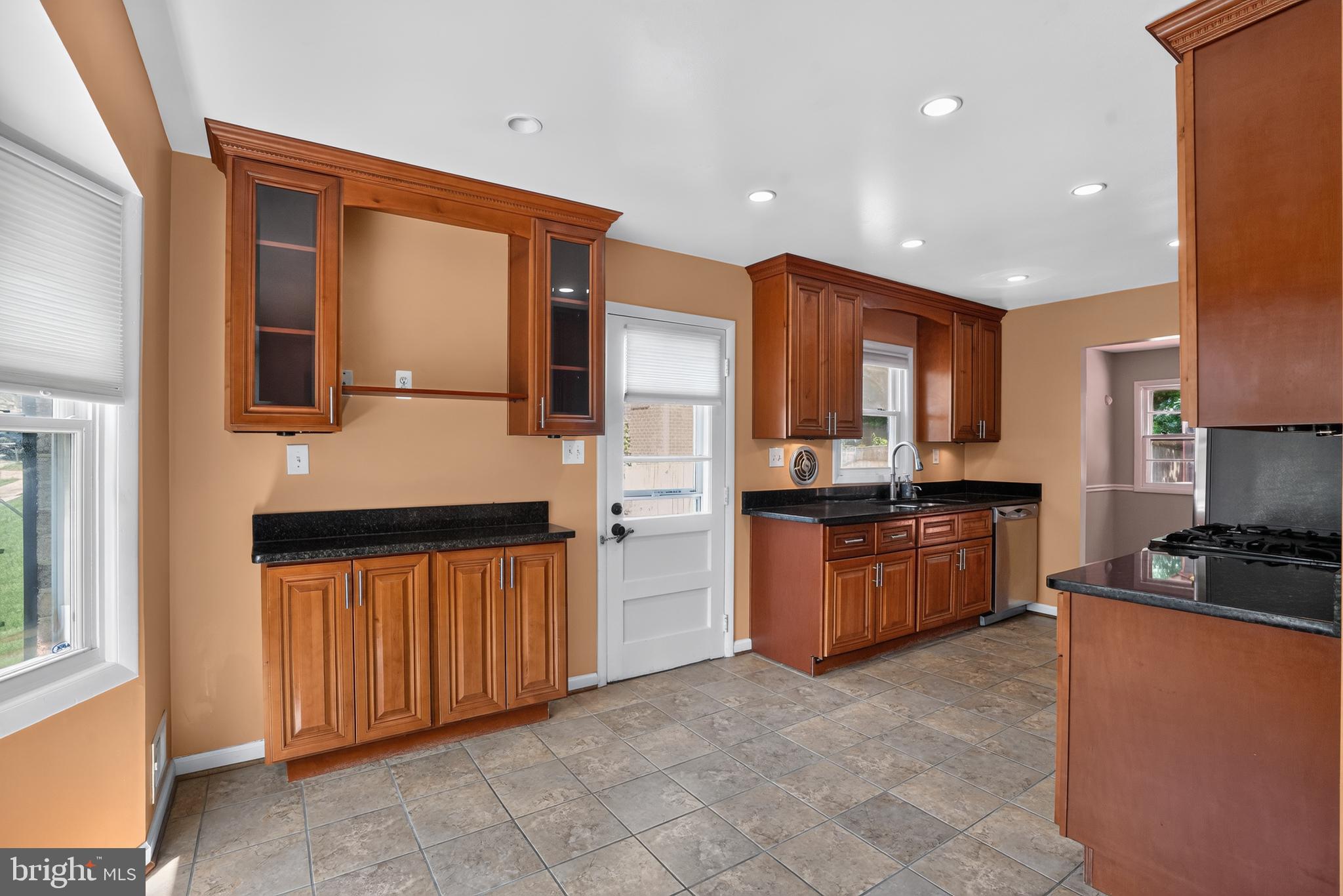 BROOKE JANE MANOR - Residential