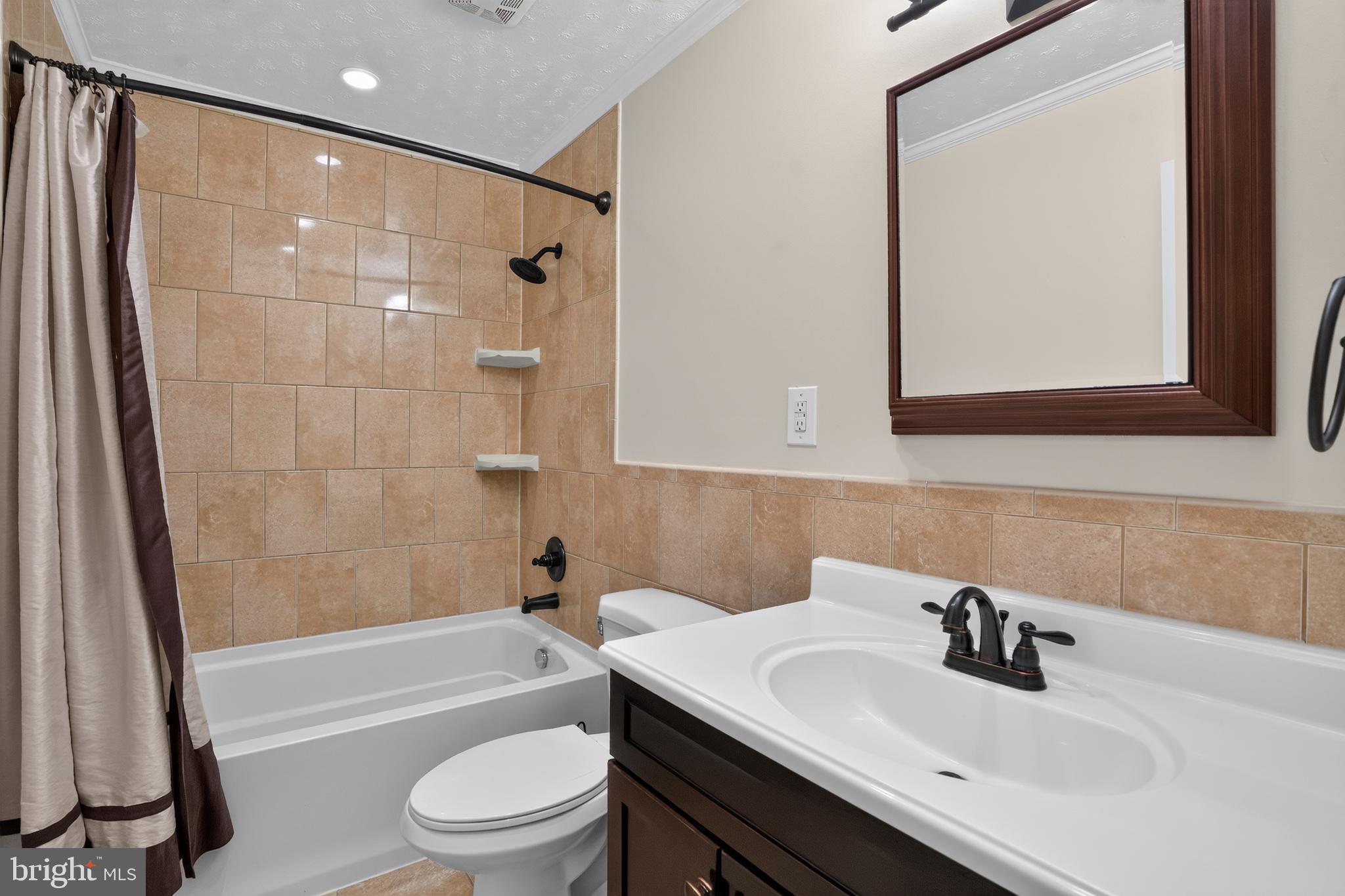 BROOKE JANE MANOR - Residential