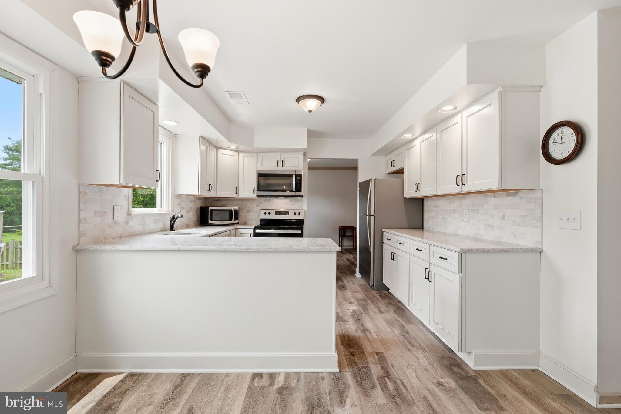 STERLING KNOLL - Residential