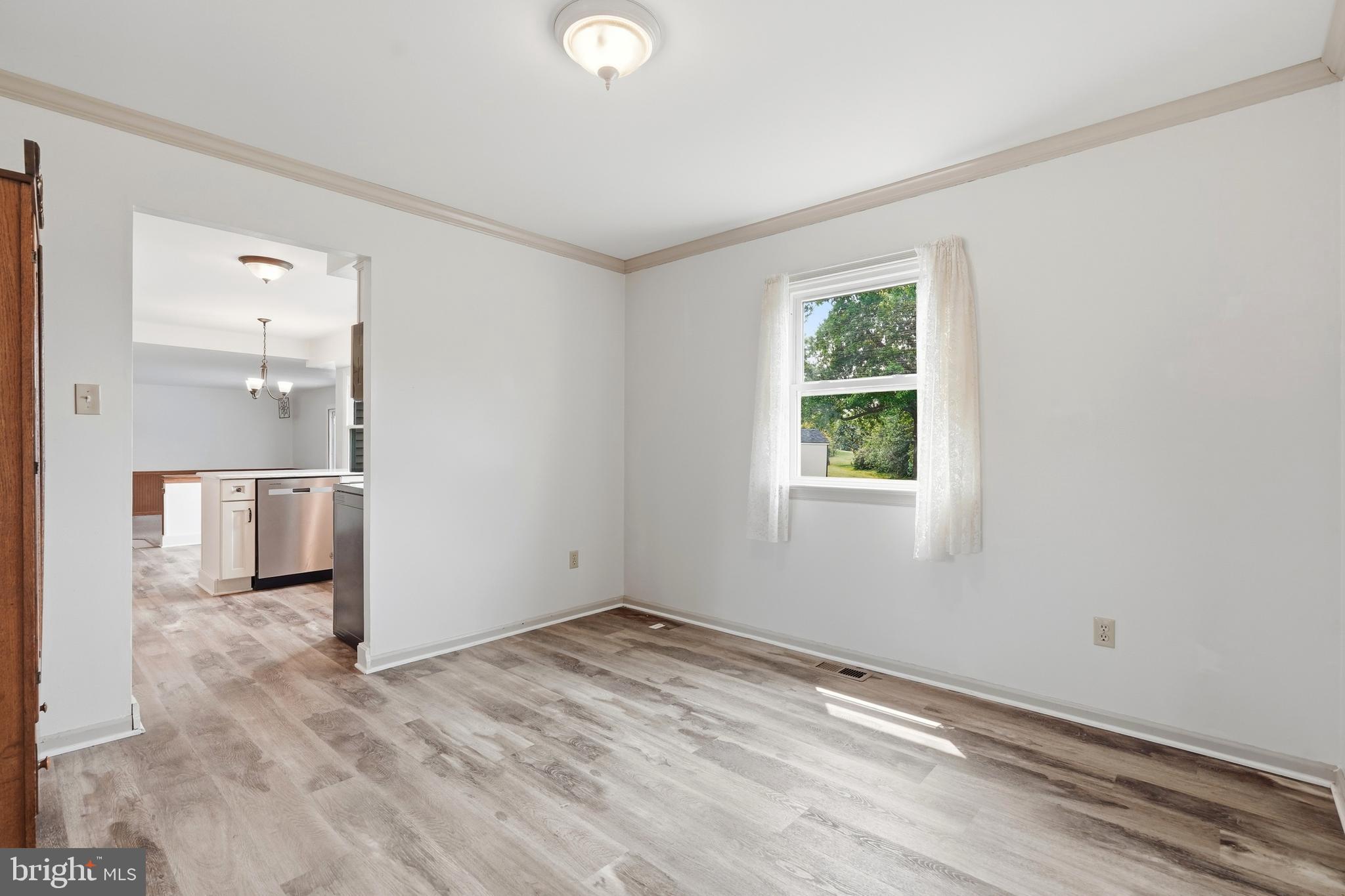STERLING KNOLL - Residential