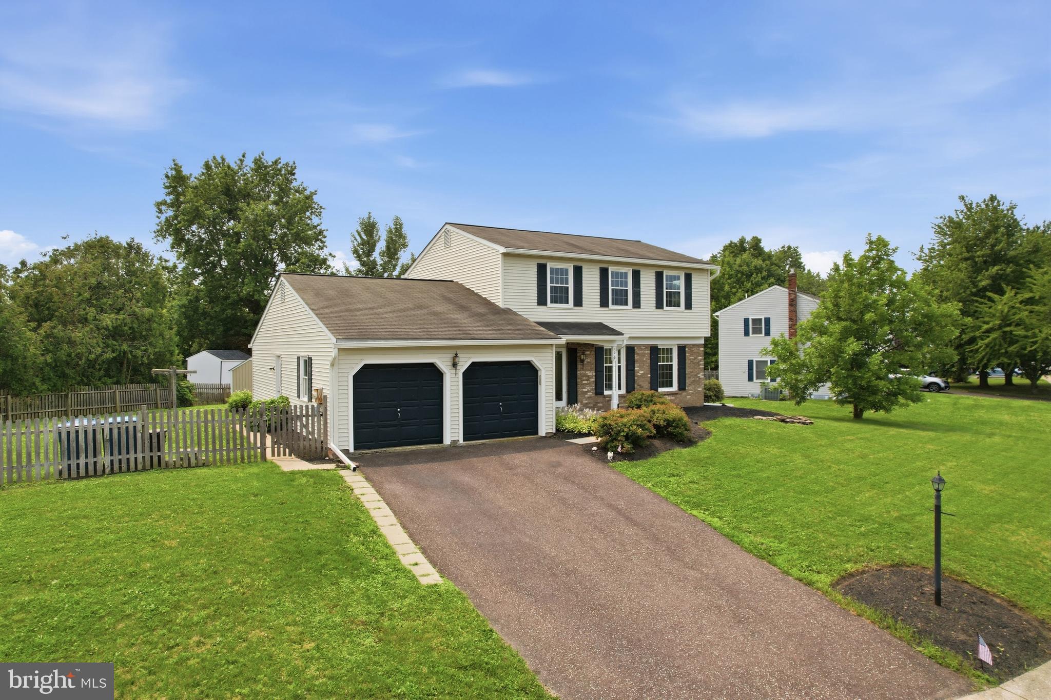 STERLING KNOLL - Residential