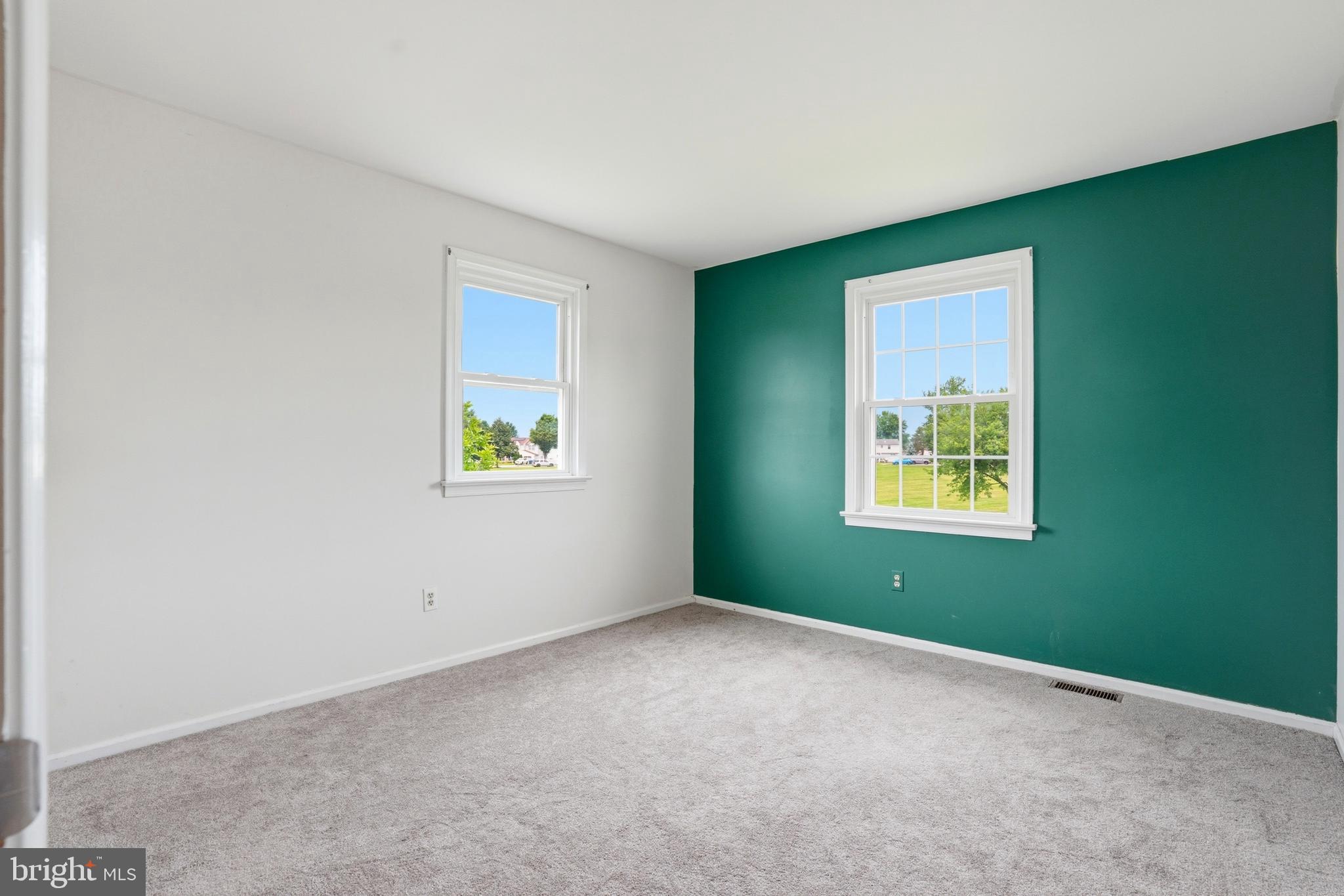 STERLING KNOLL - Residential