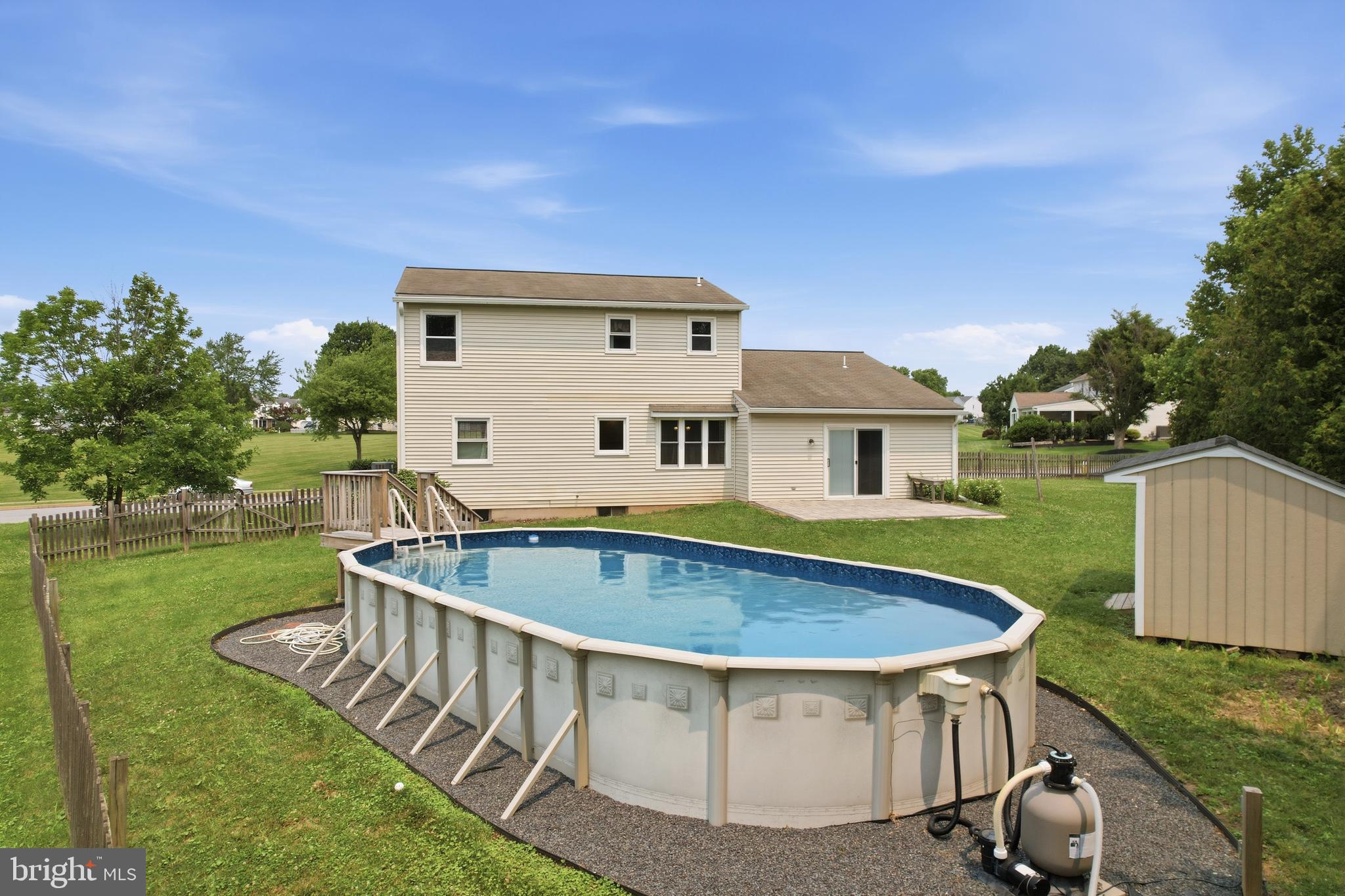 STERLING KNOLL - Residential