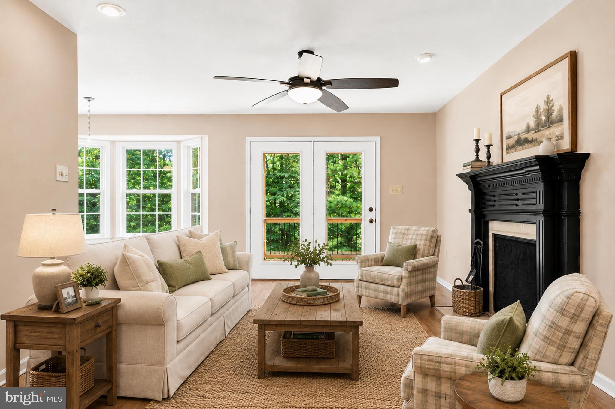 DEER LAKE ESTATES - Residential