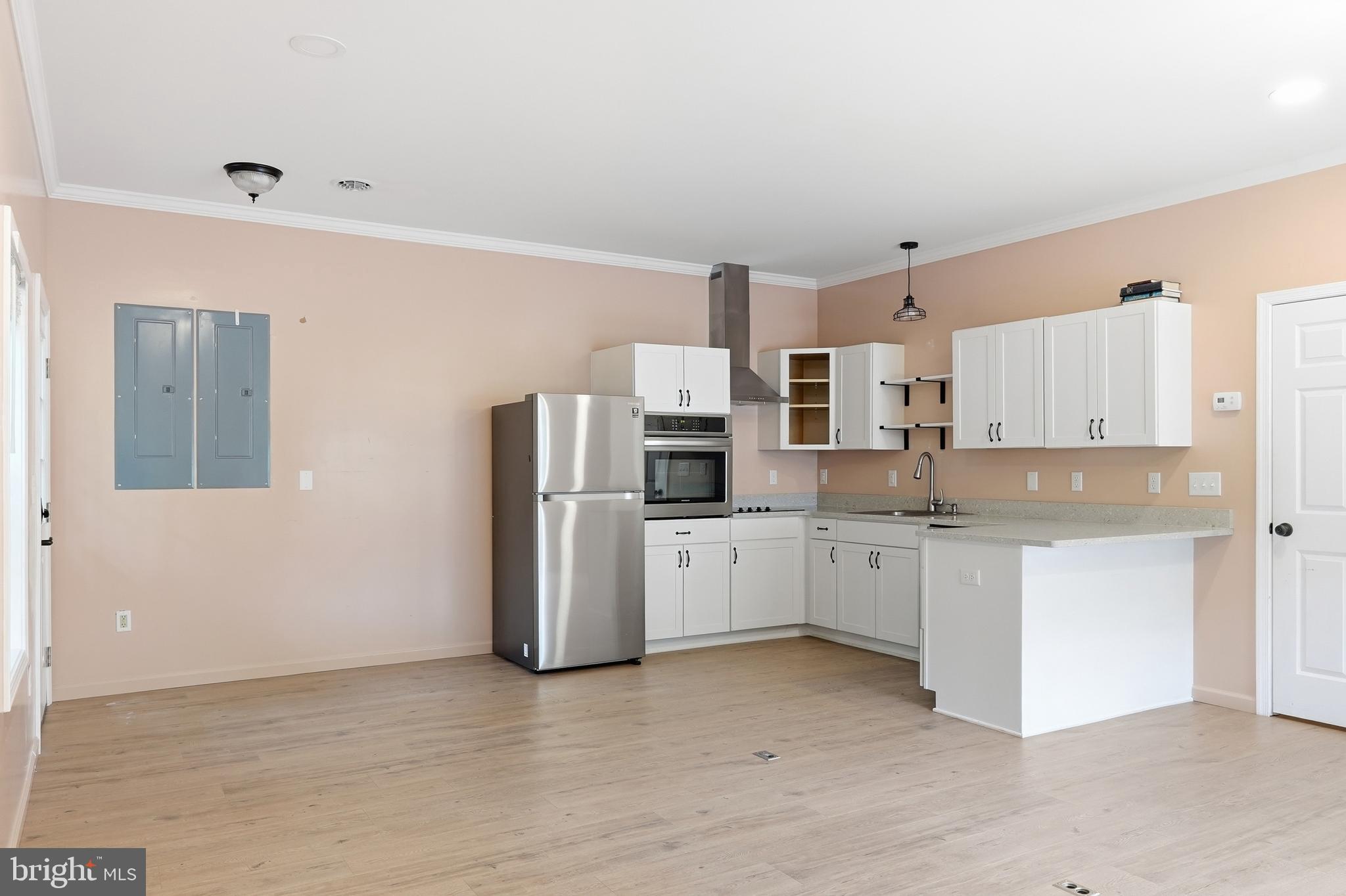 DEER LAKE ESTATES - Residential