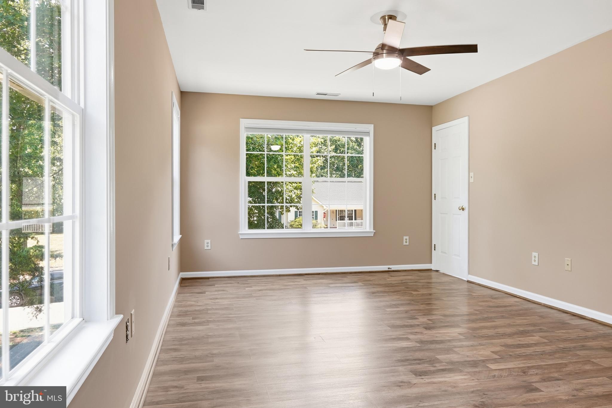 DEER LAKE ESTATES - Residential