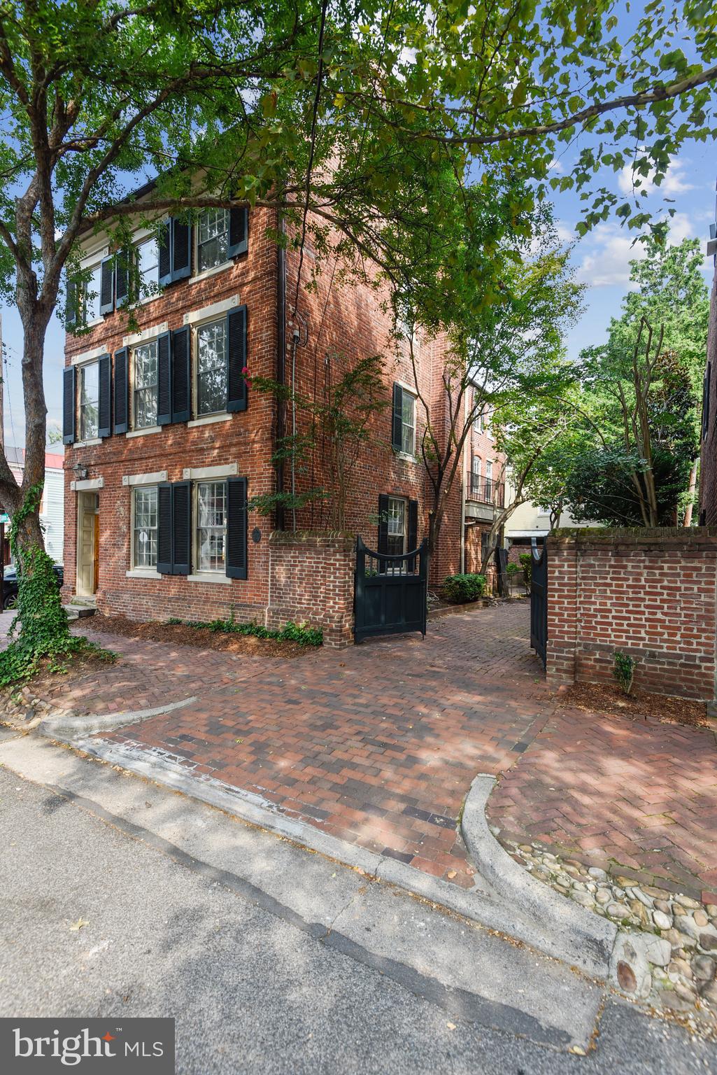 OLD TOWN - Residential