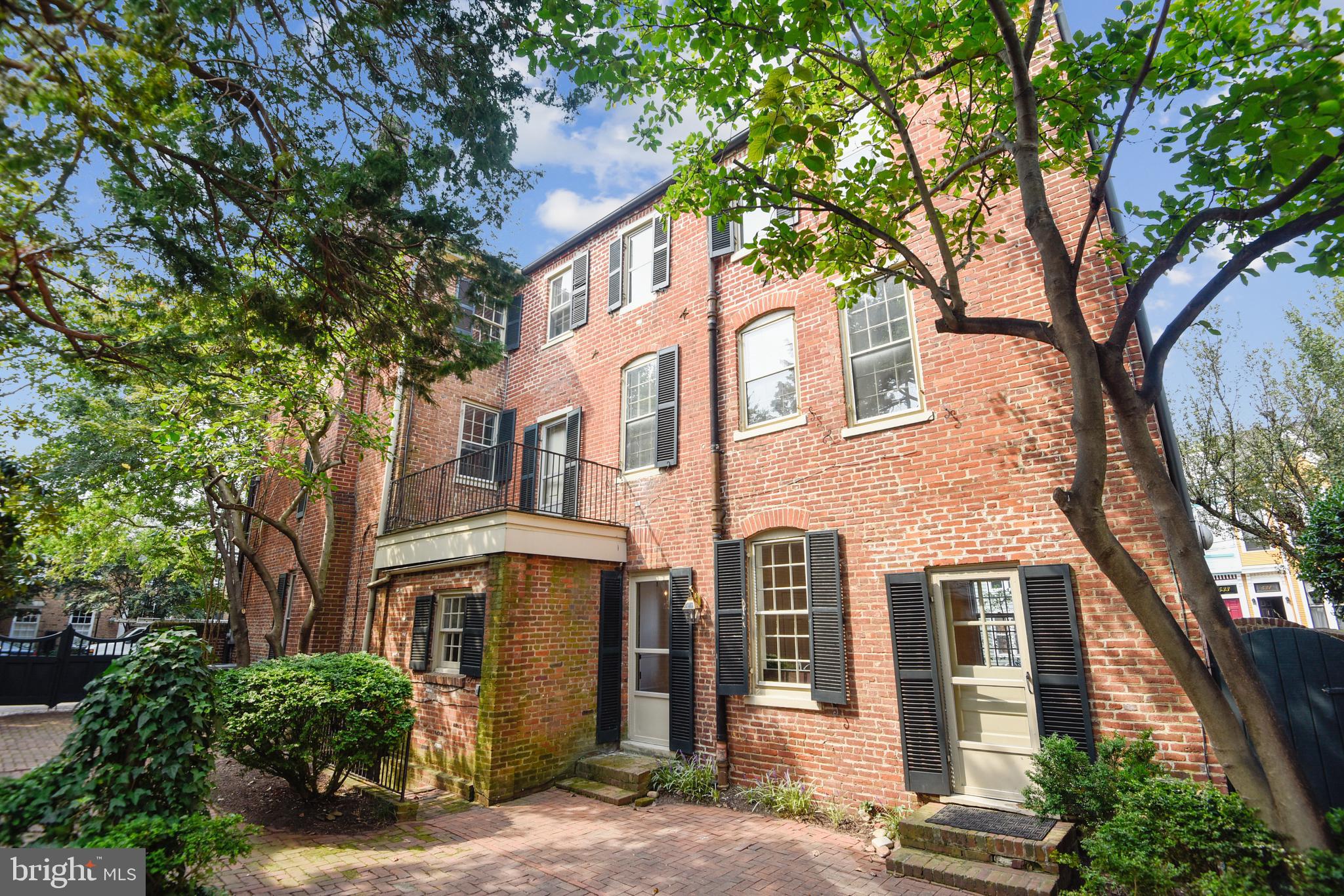 OLD TOWN - Residential