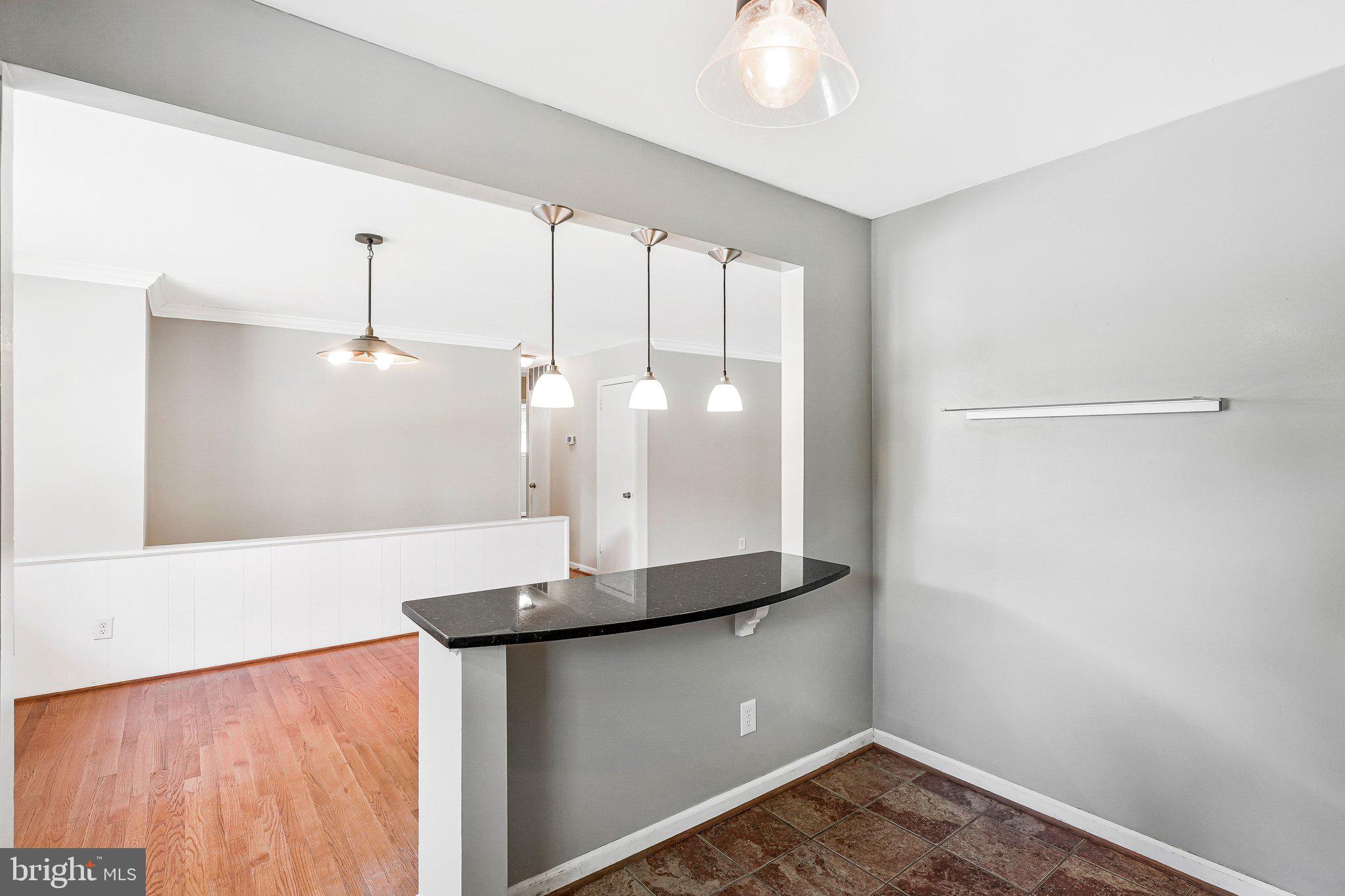 NORTH SPRINGFIELD - Residential