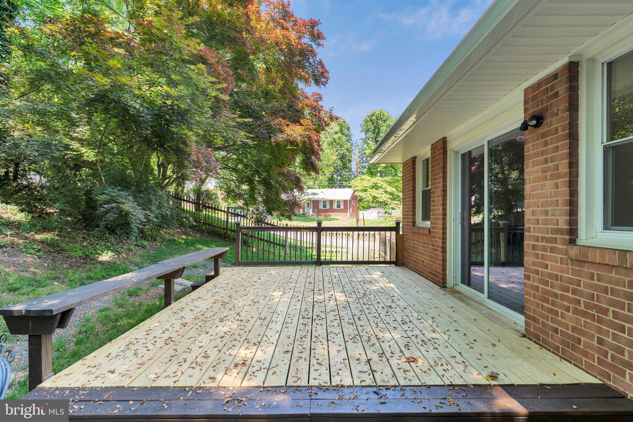 NORTH SPRINGFIELD - Residential