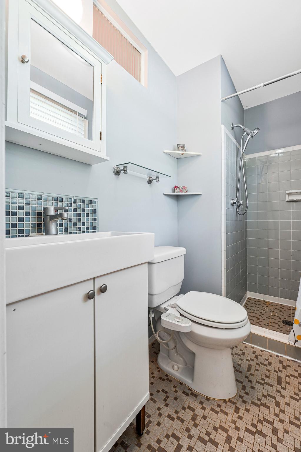 NORTH SPRINGFIELD - Residential