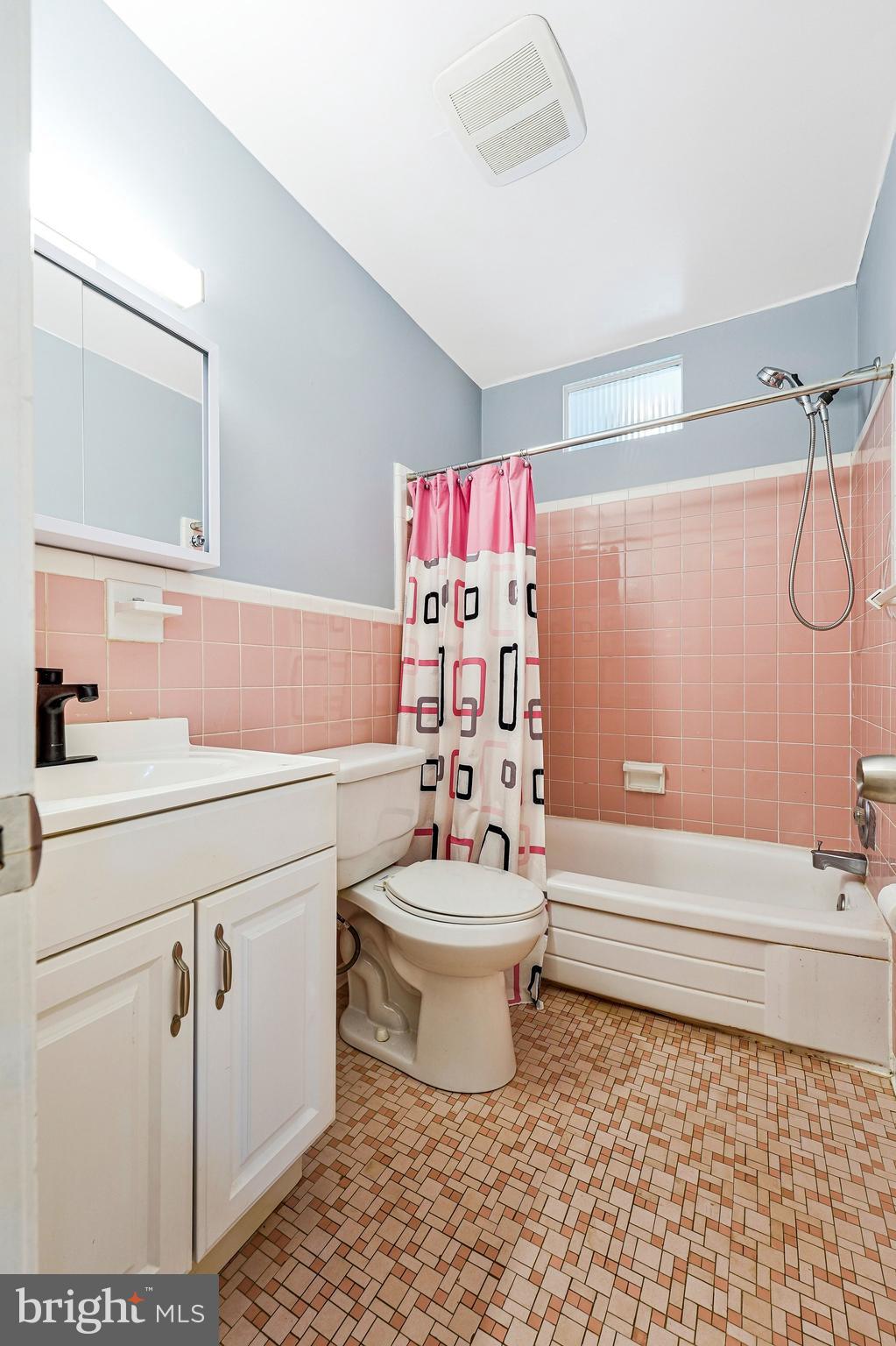NORTH SPRINGFIELD - Residential