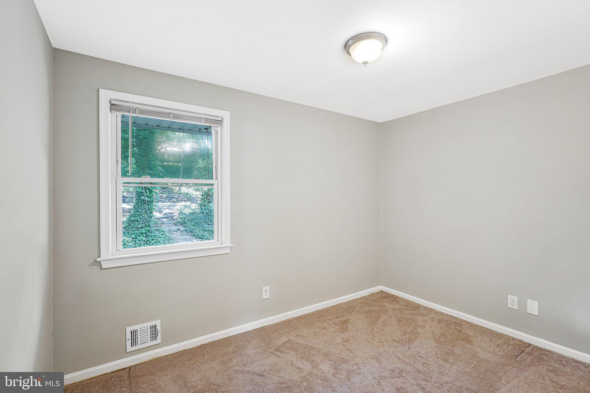 NORTH SPRINGFIELD - Residential