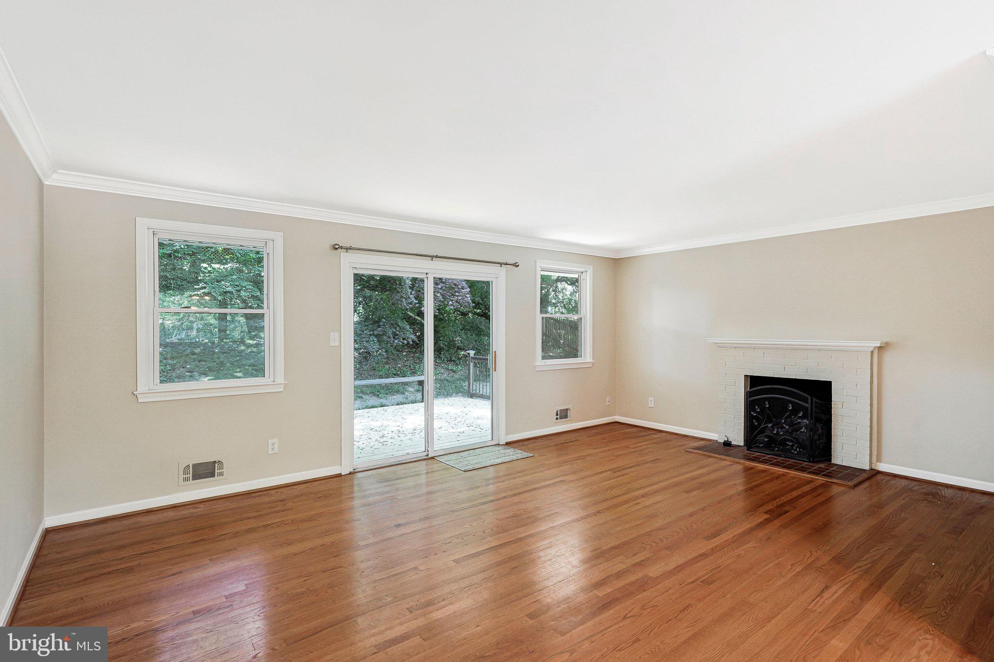 NORTH SPRINGFIELD - Residential