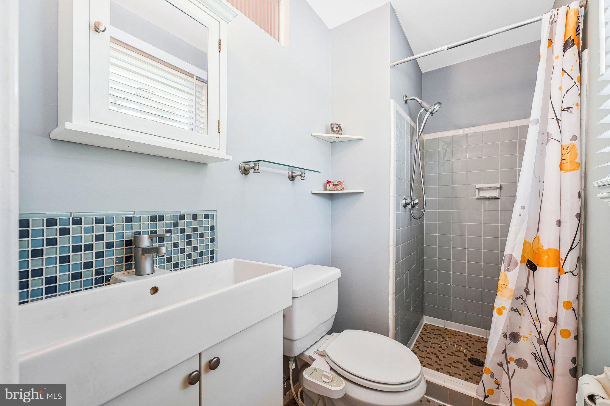 NORTH SPRINGFIELD - Residential