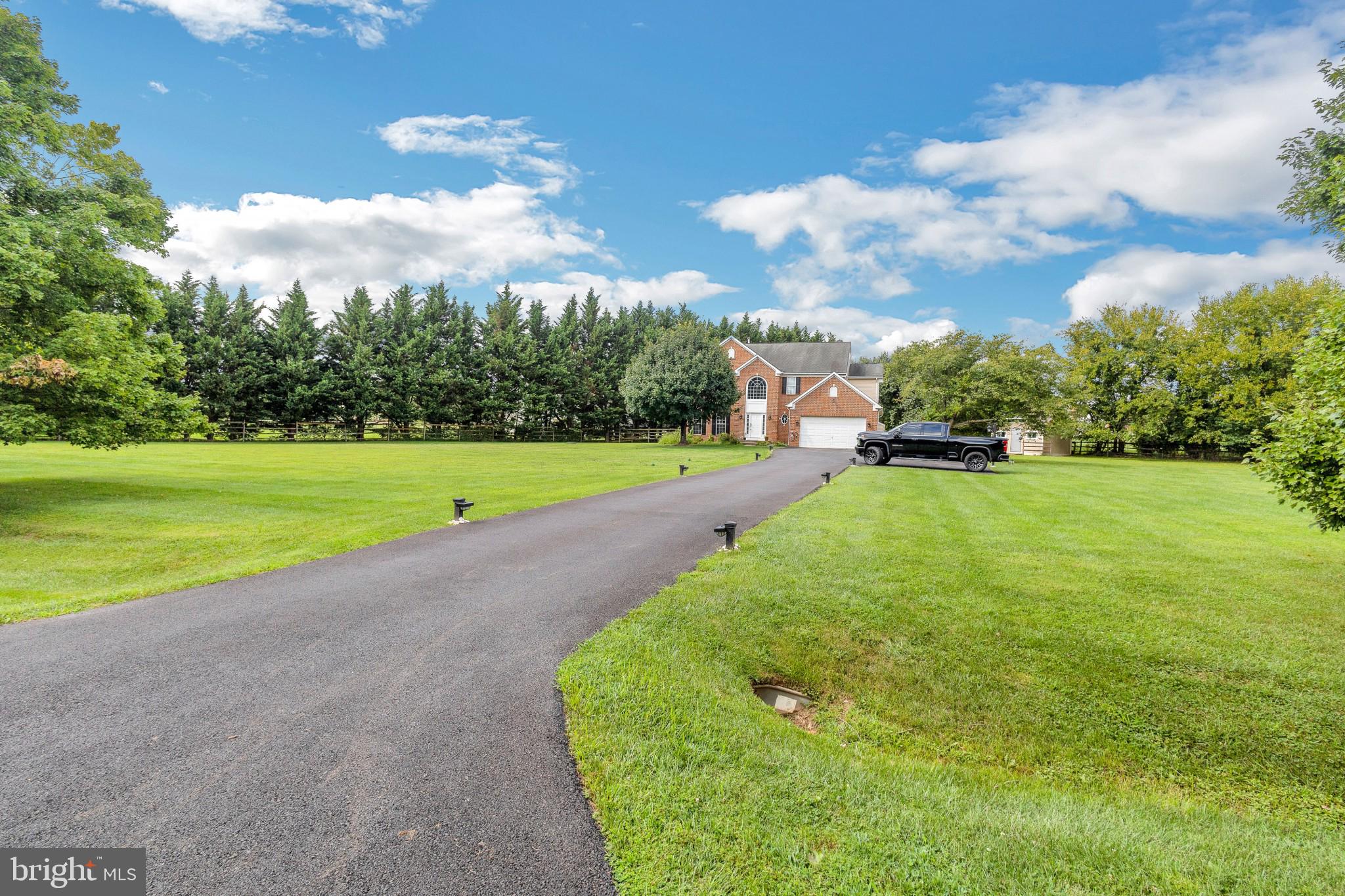 BROOKEFIELD - Residential Lease