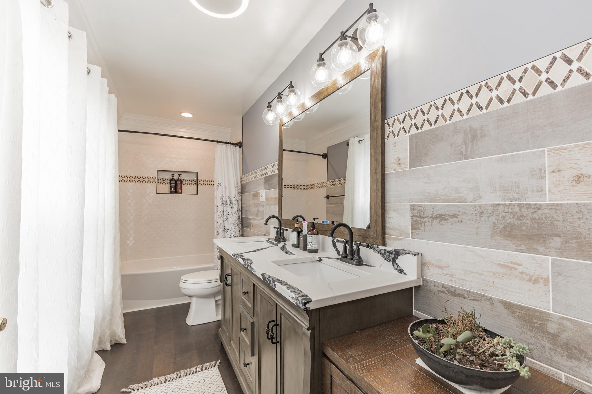 BROOKEFIELD - Residential Lease