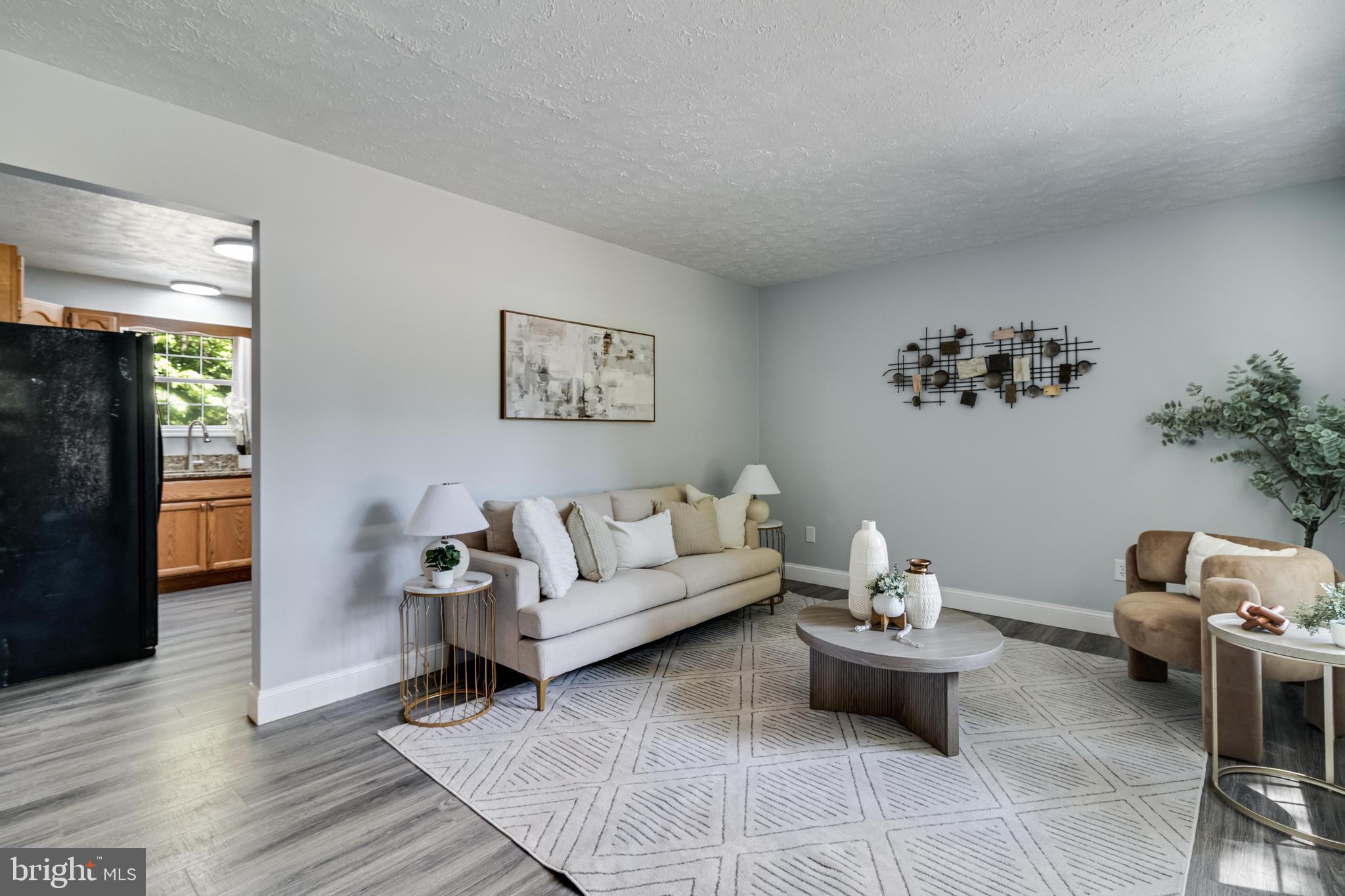 SUMMITT HILL - Residential