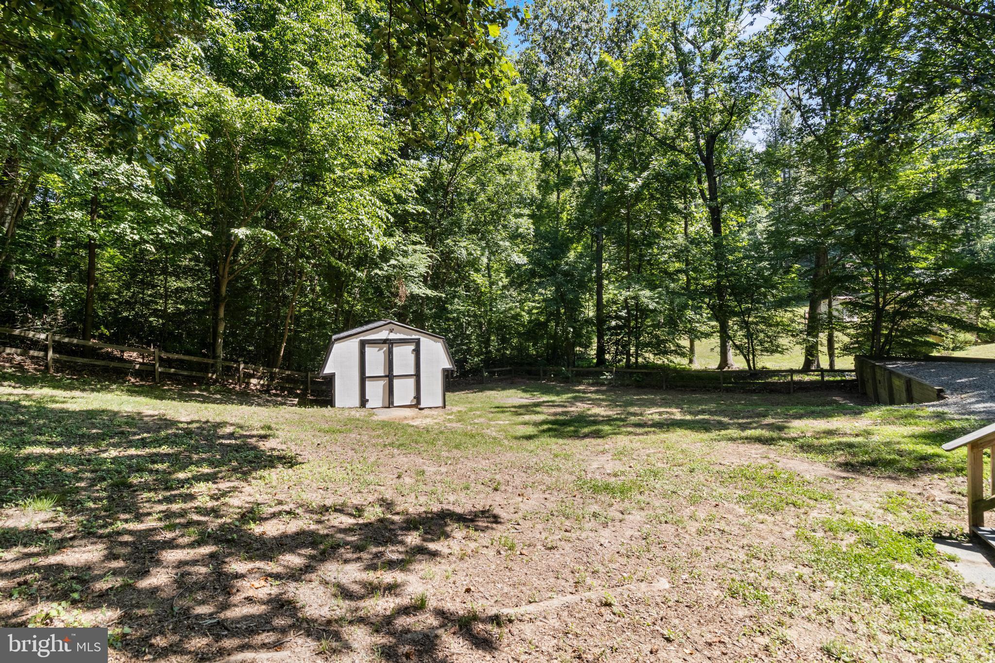 SUMMITT HILL - Residential