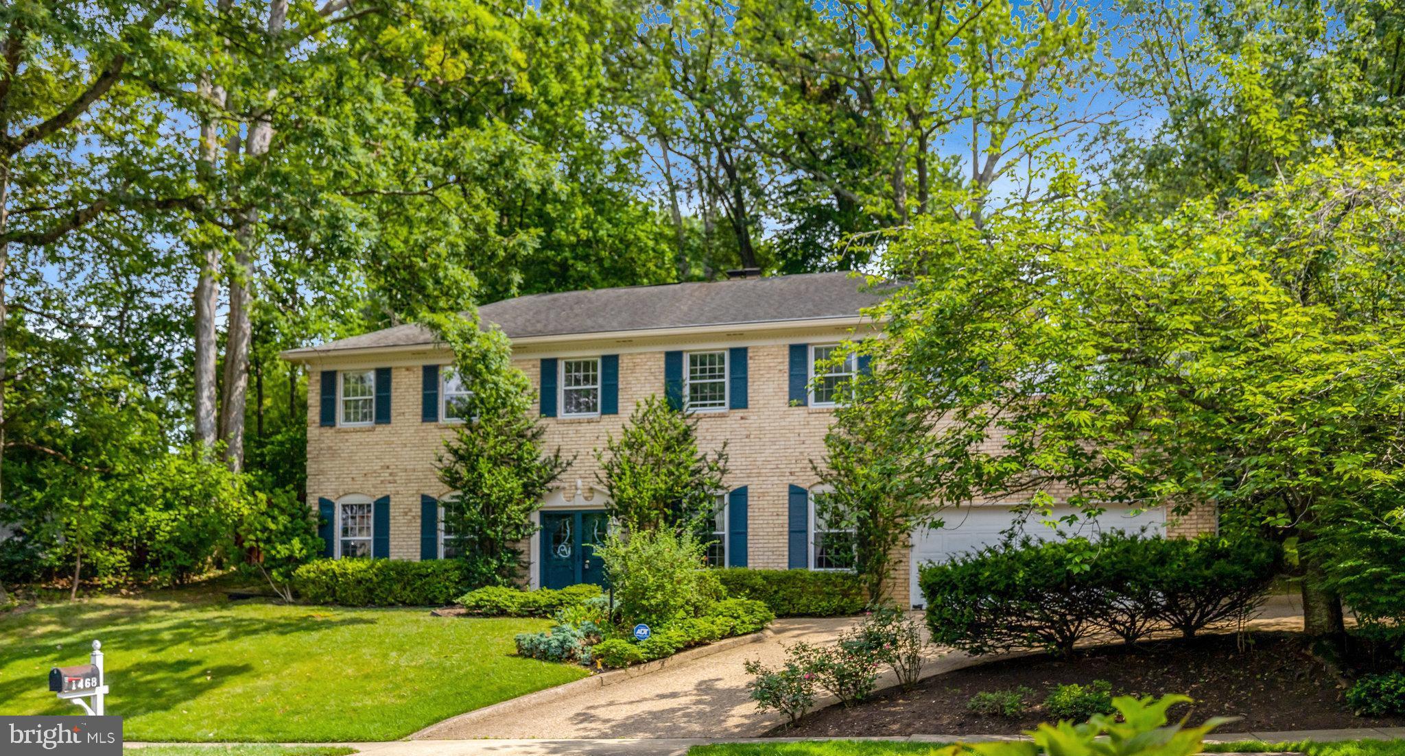 CHAIN BRIDGE WOODS - Residential