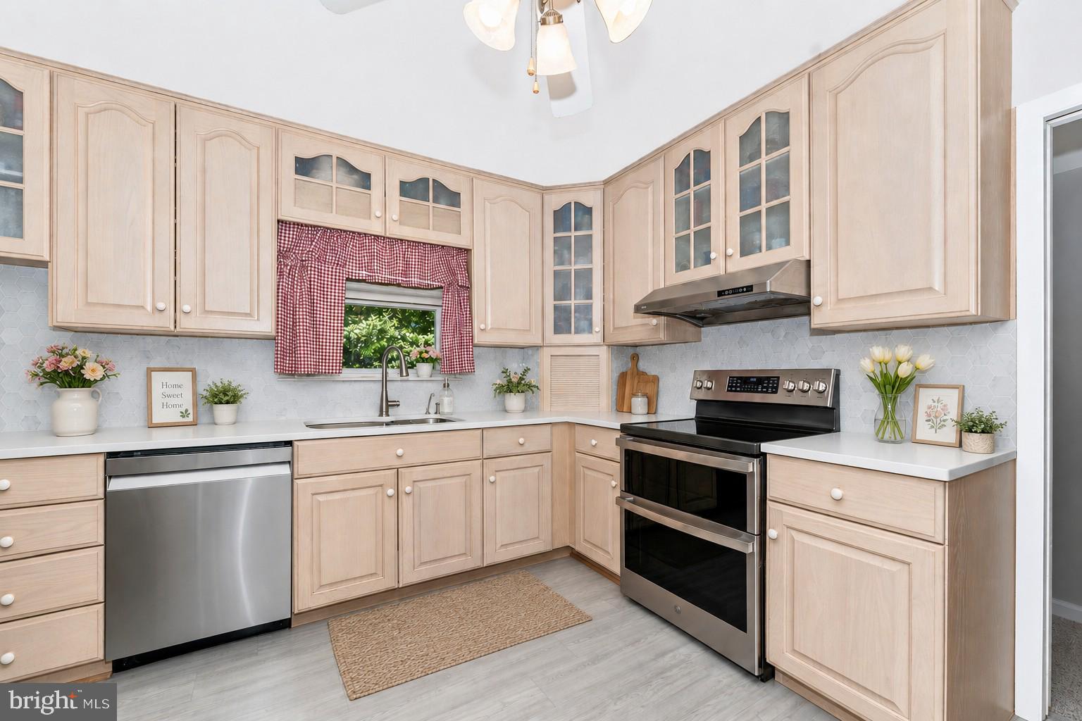 OAK ACRES - Residential