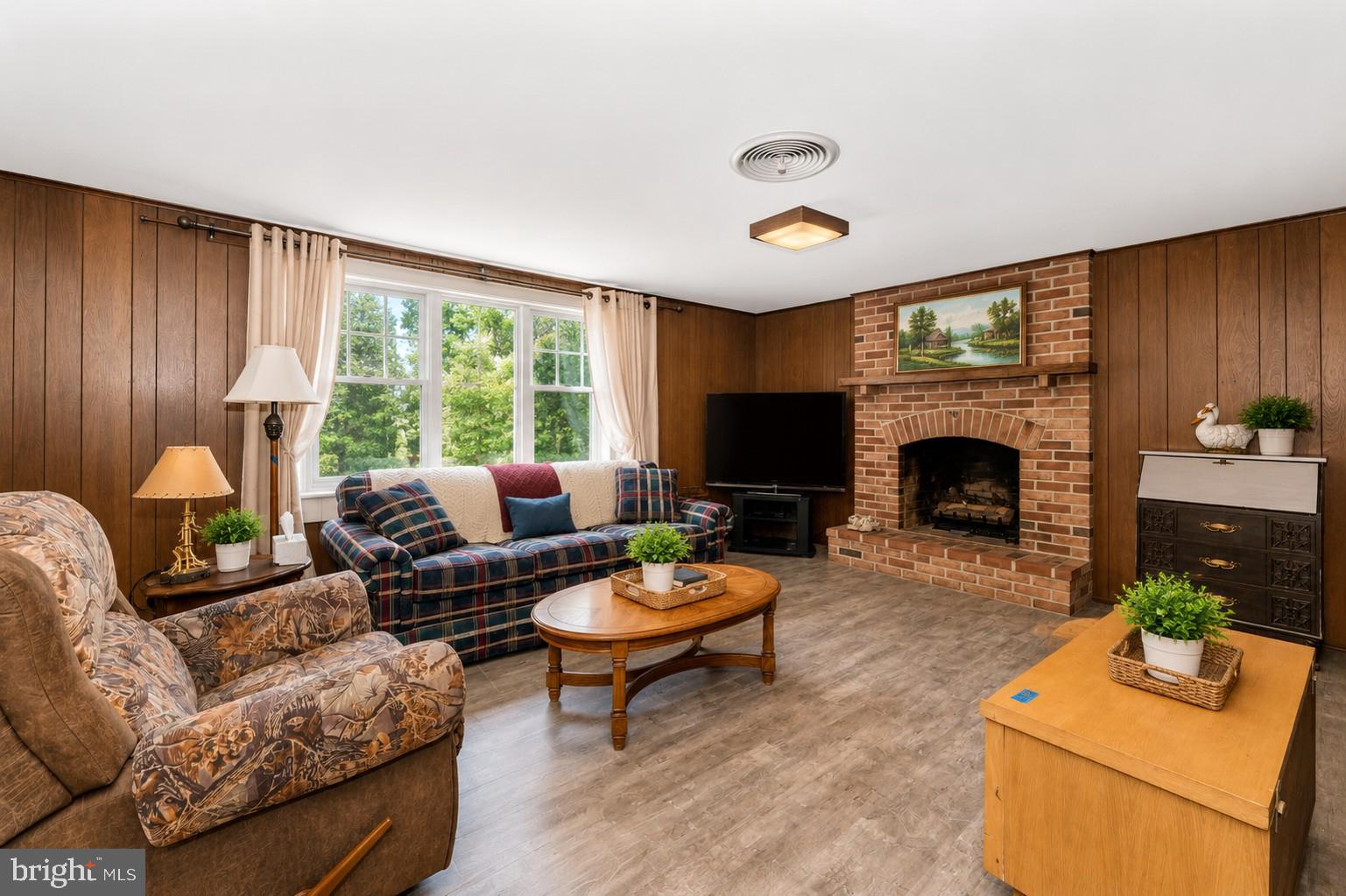 OAK ACRES - Residential