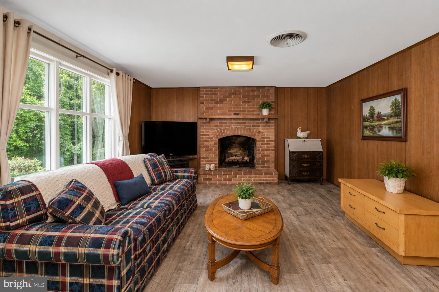 OAK ACRES - Residential
