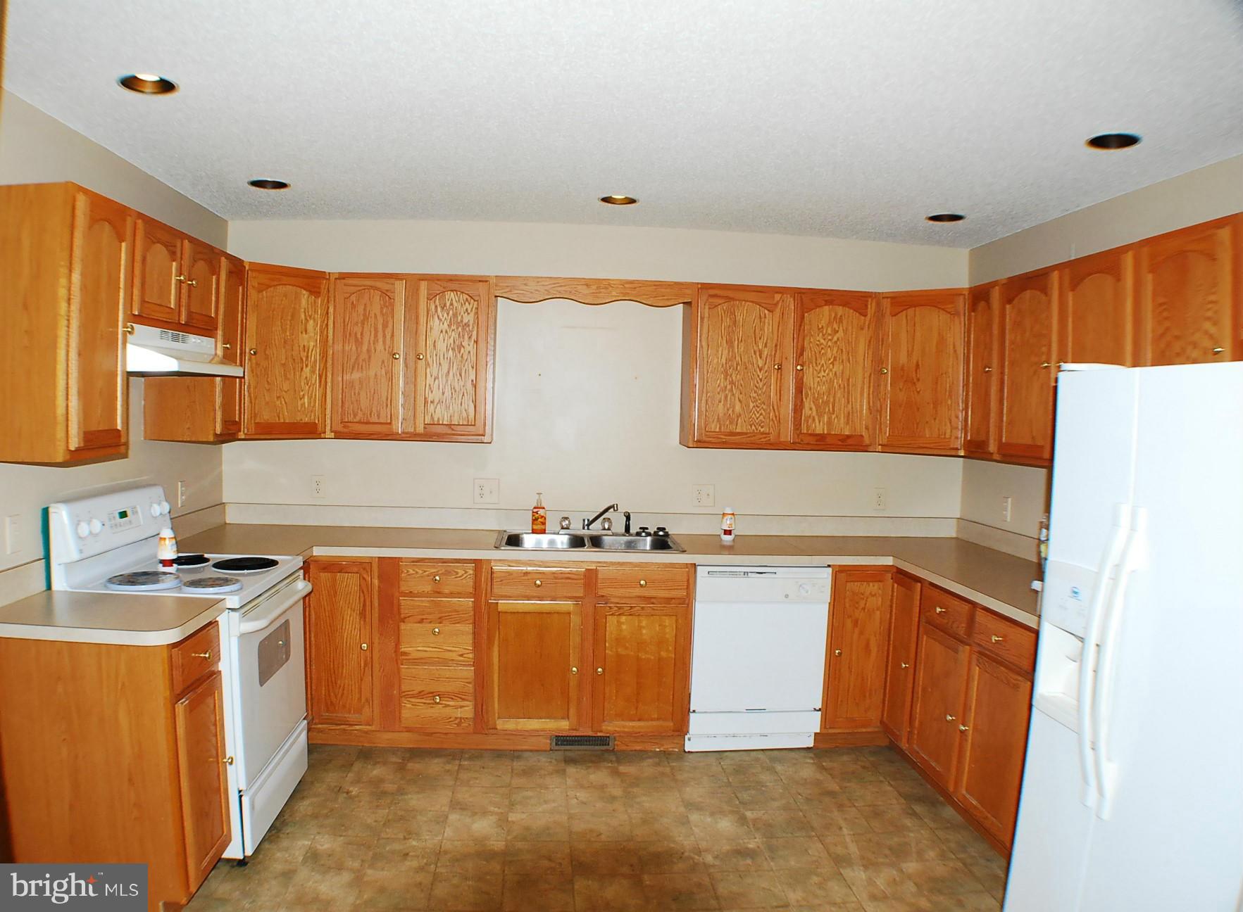 DILLONS RUN ESTATES - Residential