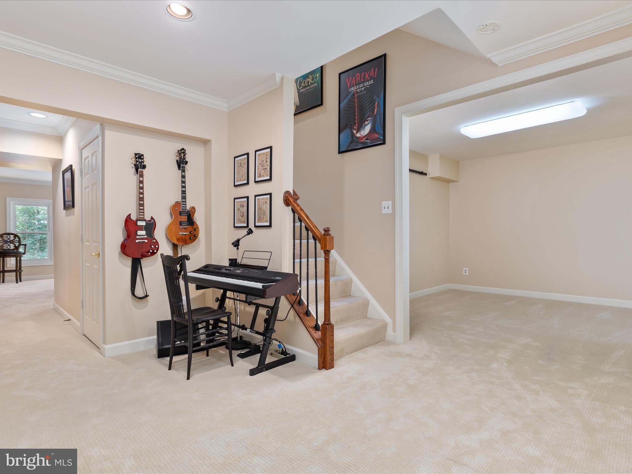 HUNT VALLEY ESTATES - Residential