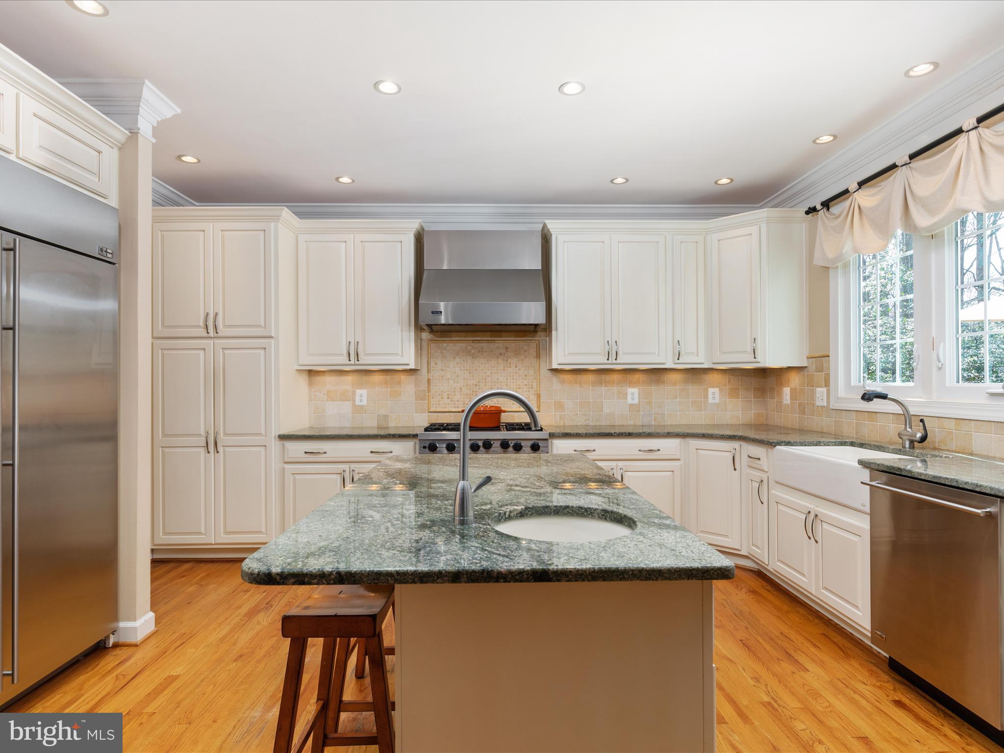 HUNT VALLEY ESTATES - Residential