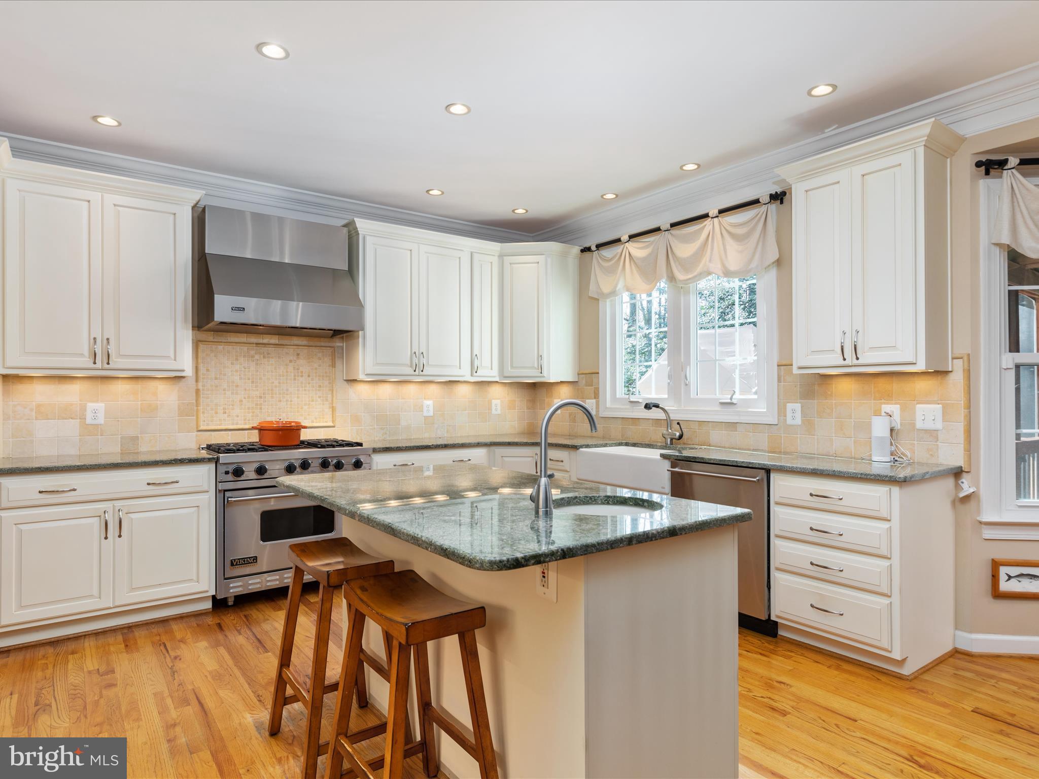 HUNT VALLEY ESTATES - Residential