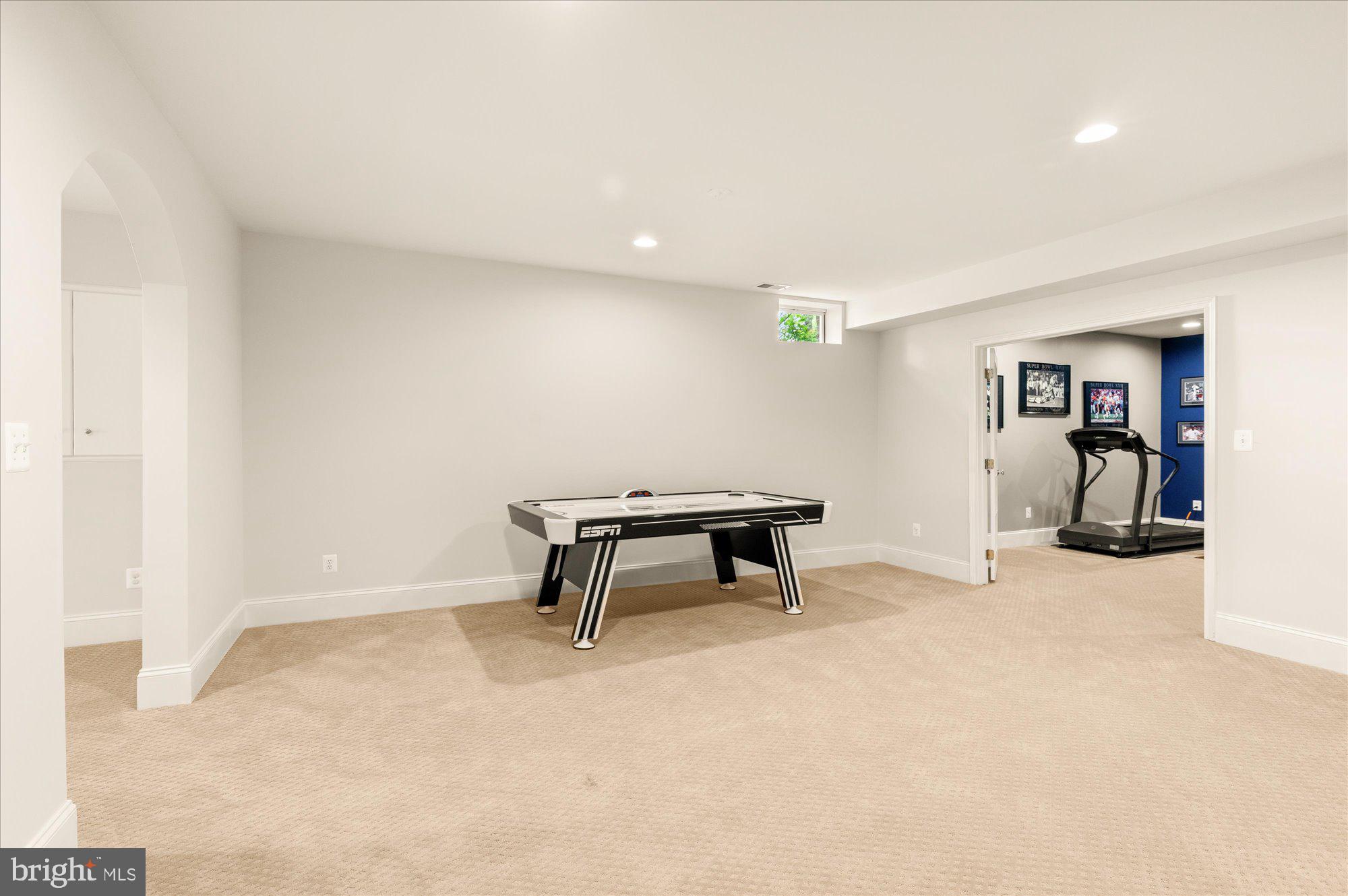BELMONT COUNTRY CLUB - Residential