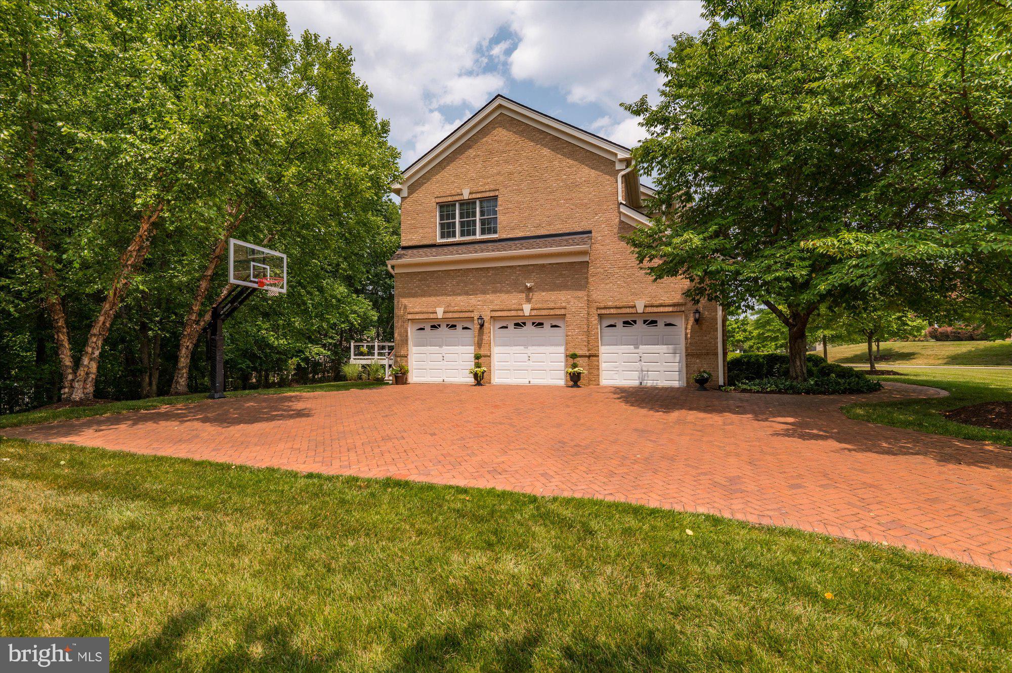 BELMONT COUNTRY CLUB - Residential