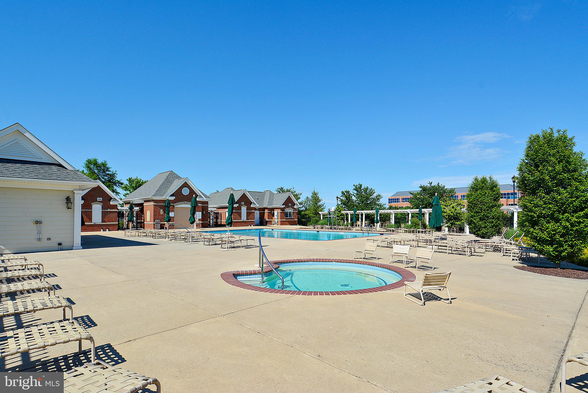 BELMONT COUNTRY CLUB - Residential