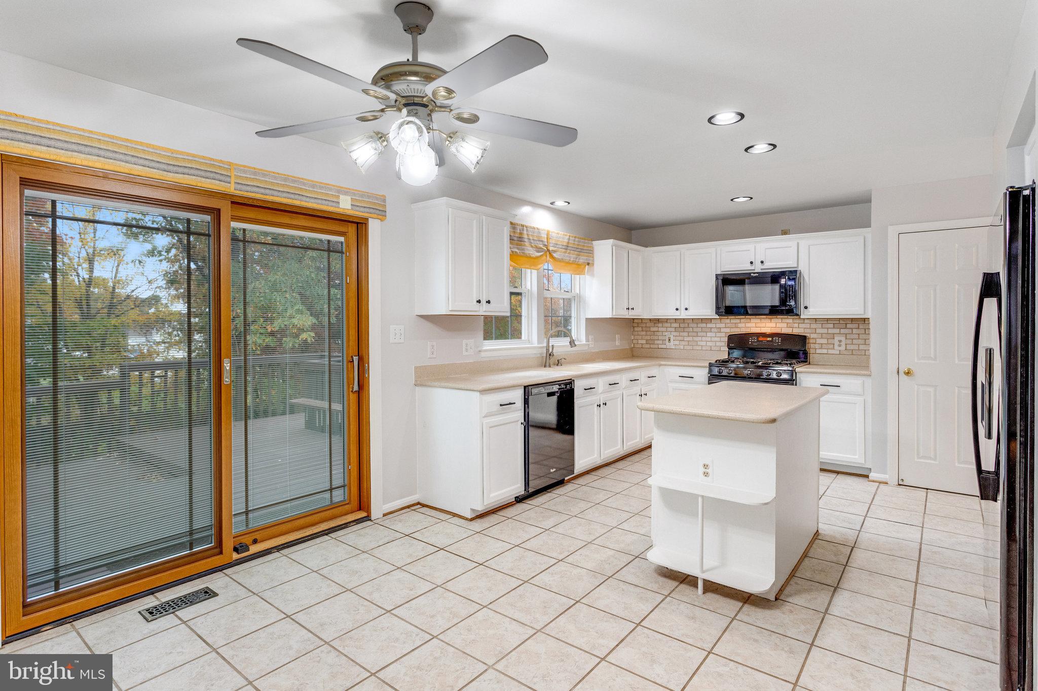 CARDINAL RIDGE - Residential Lease