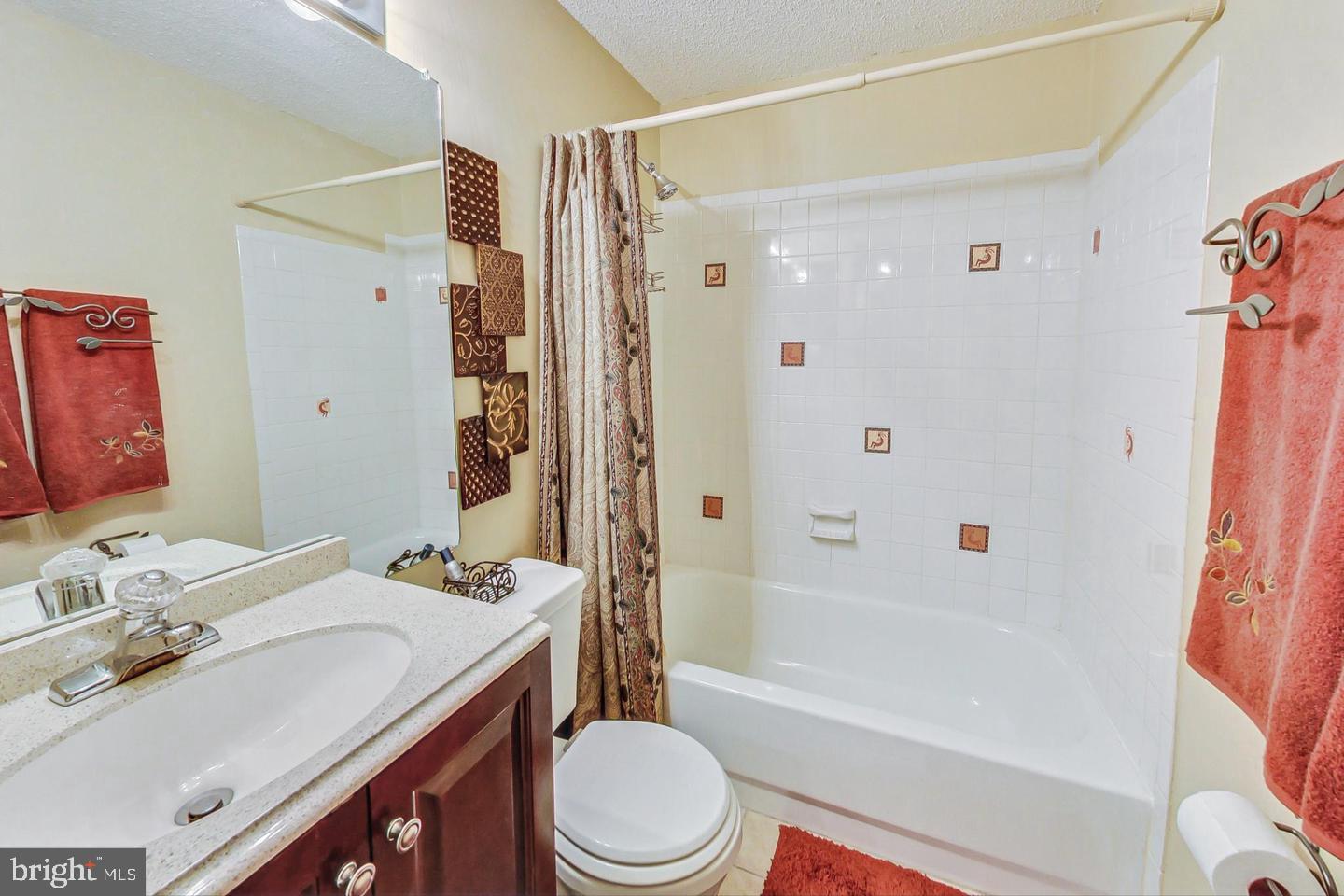 CARDINAL RIDGE - Residential Lease