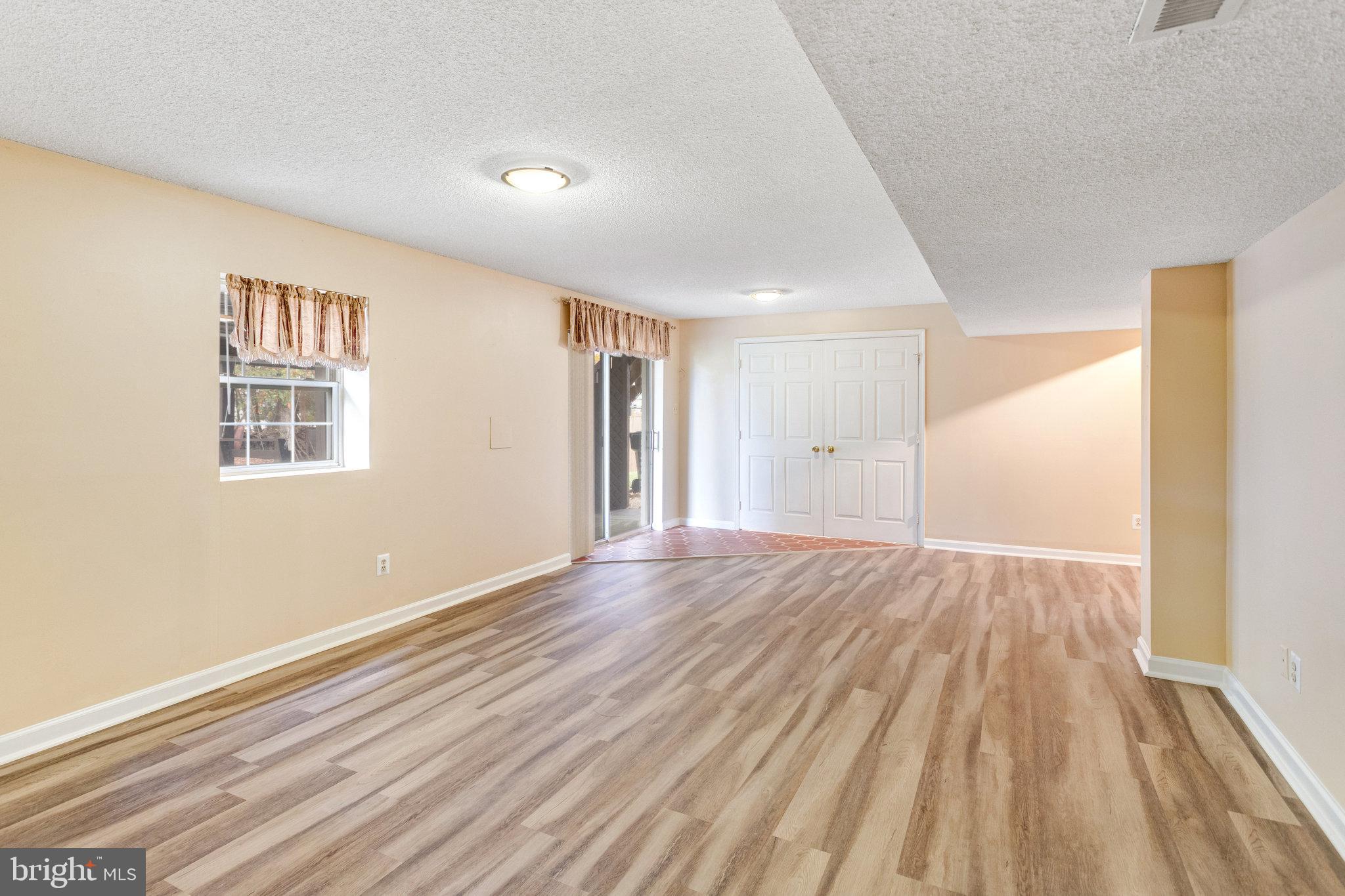 CARDINAL RIDGE - Residential Lease