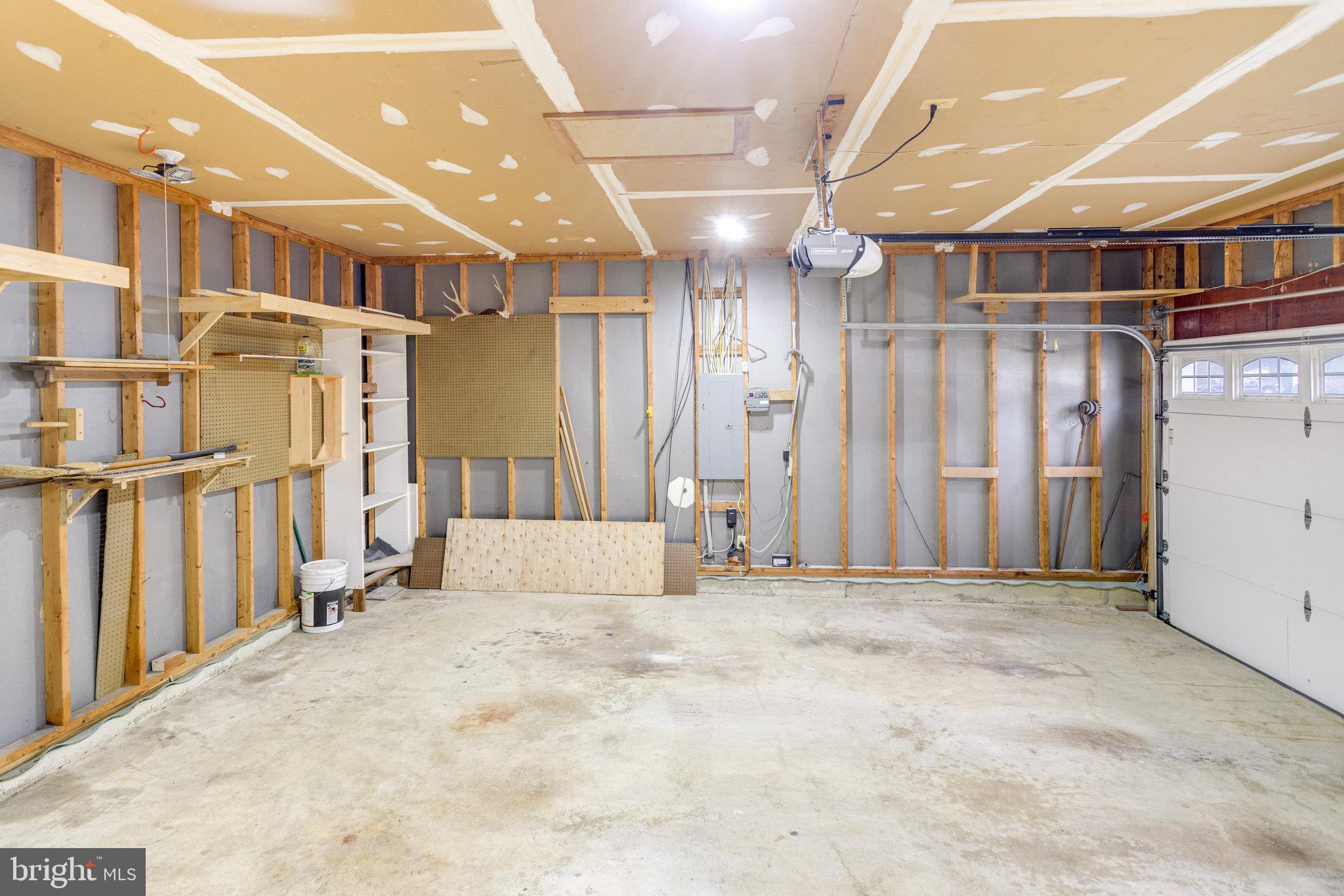 CARDINAL RIDGE - Residential Lease