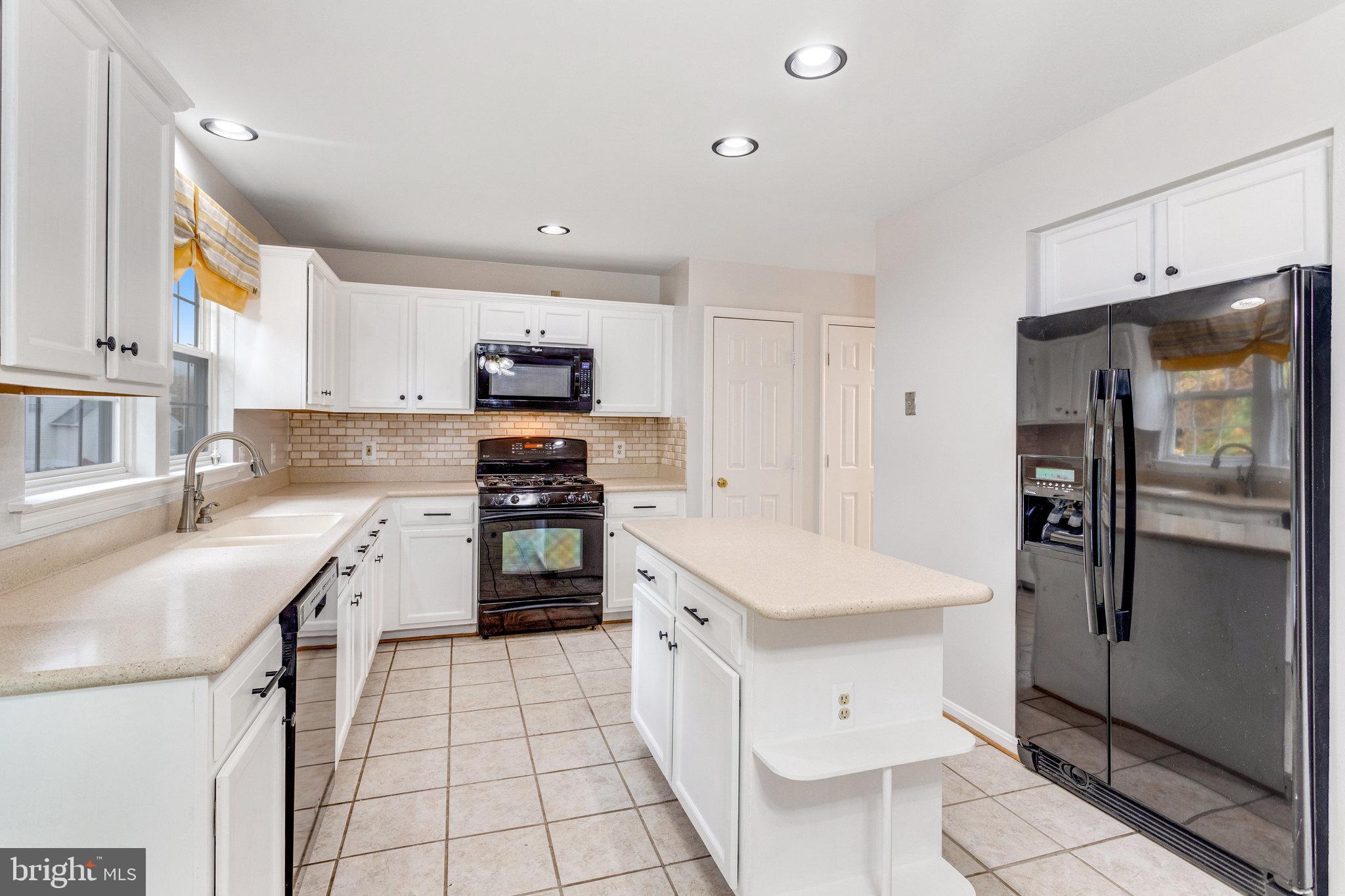 CARDINAL RIDGE - Residential Lease