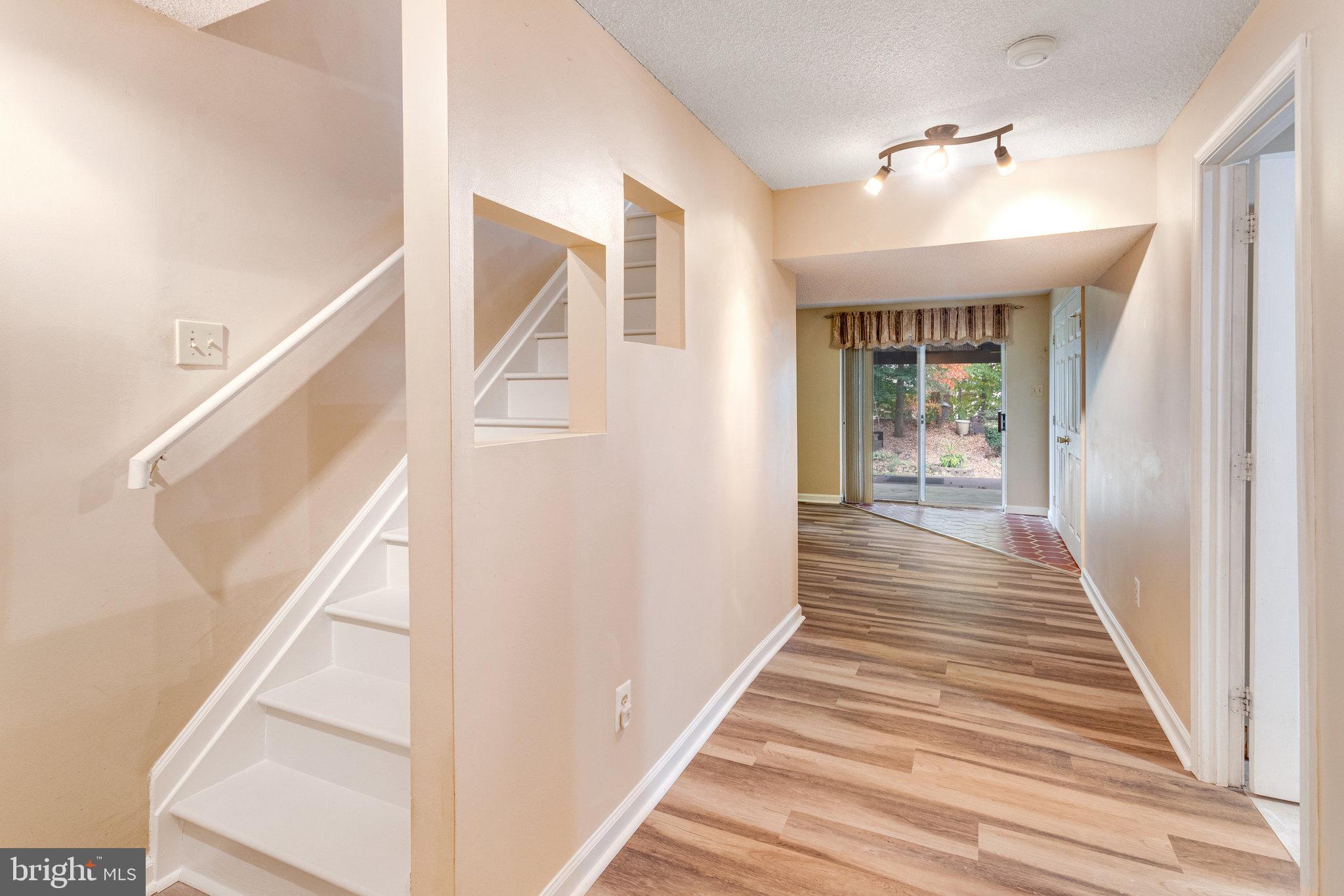 CARDINAL RIDGE - Residential Lease