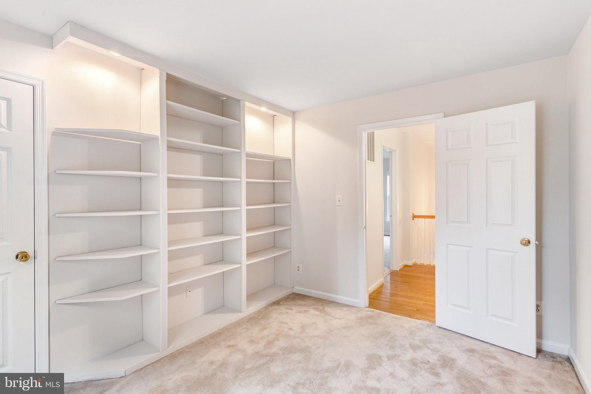 CARDINAL RIDGE - Residential Lease