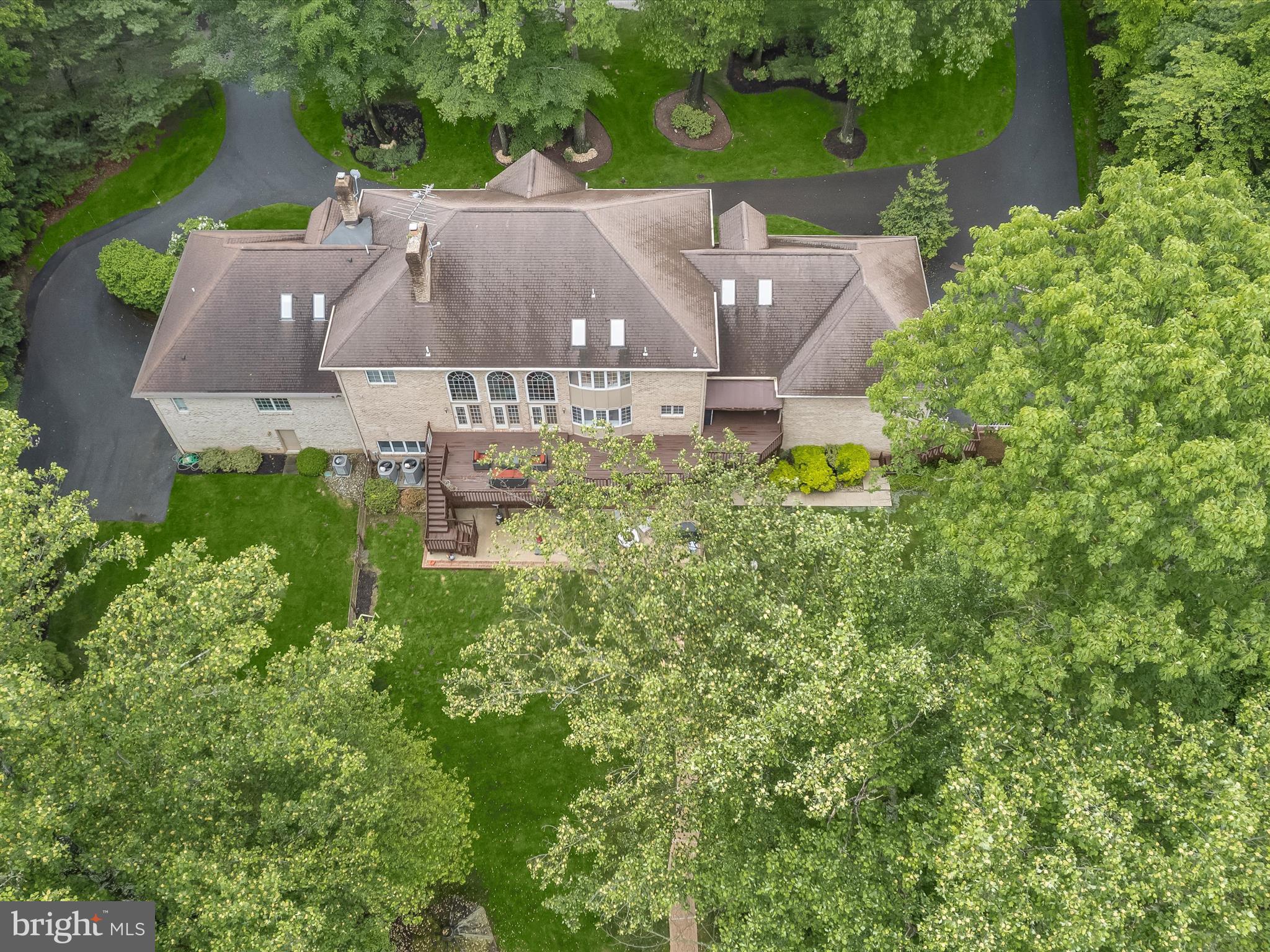 THE HILL FARM - Residential