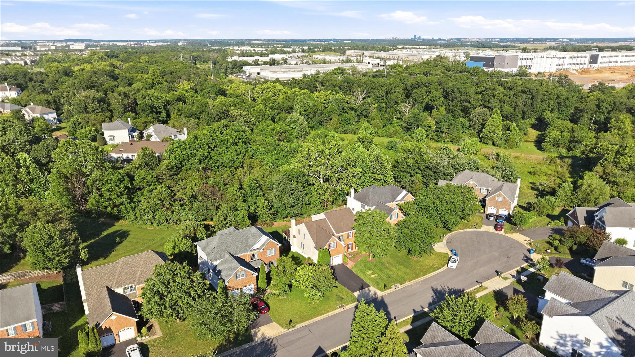 LOUDOUN VALLEY ESTATES - Residential