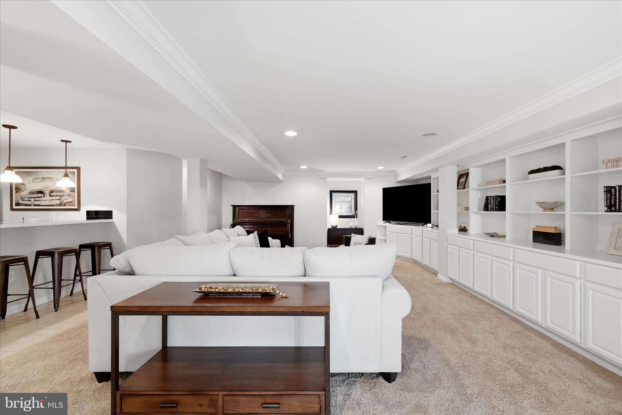 LOUDOUN VALLEY ESTATES - Residential